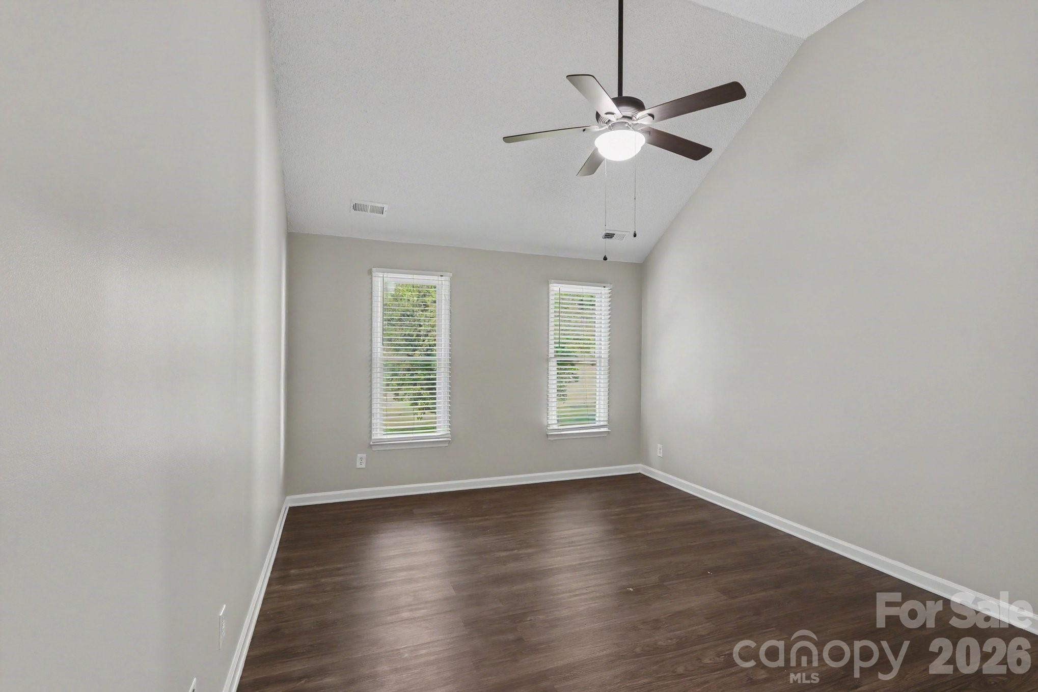 4719 Beech Crest Place Property Photo 5