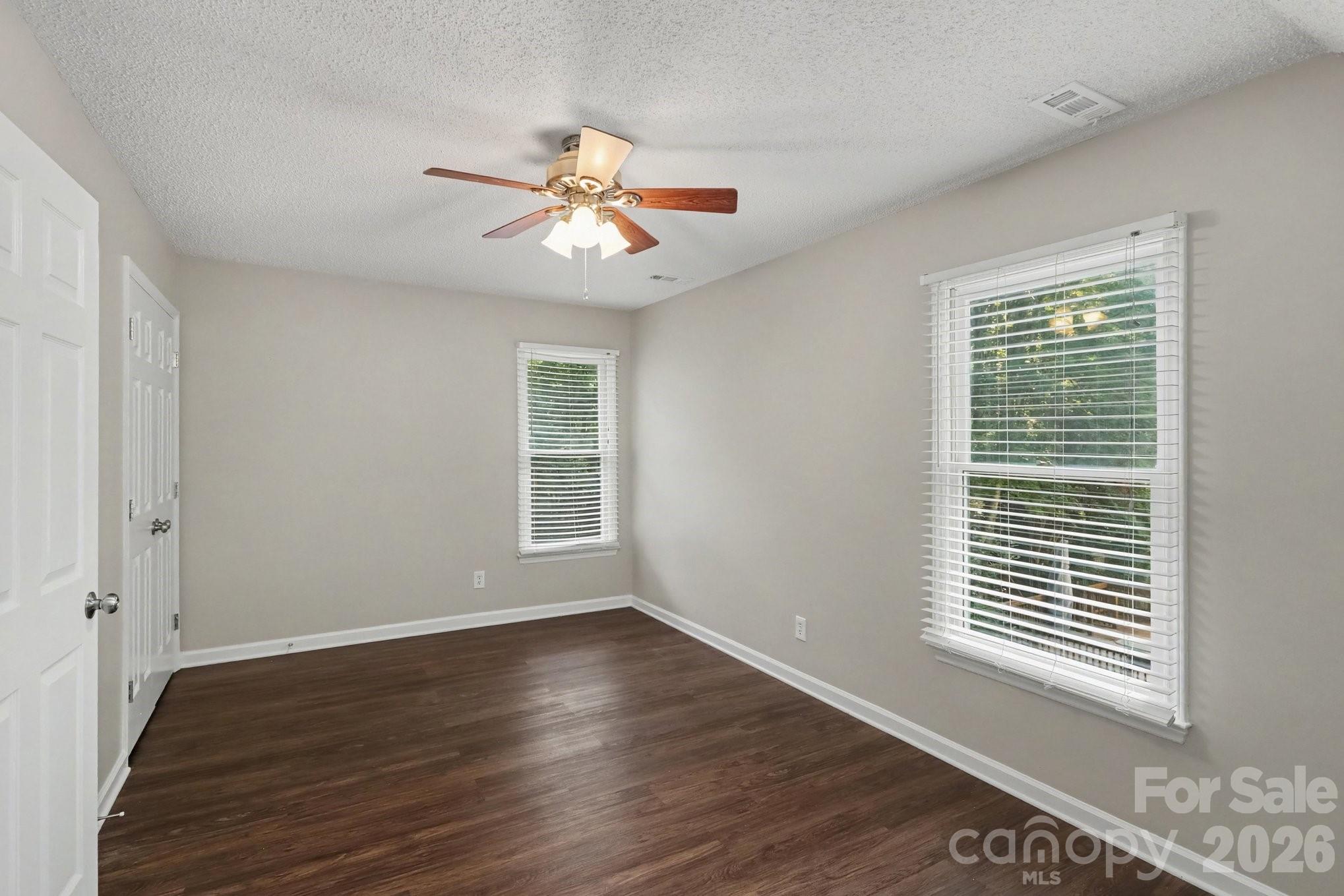 4719 Beech Crest Place Property Photo 10