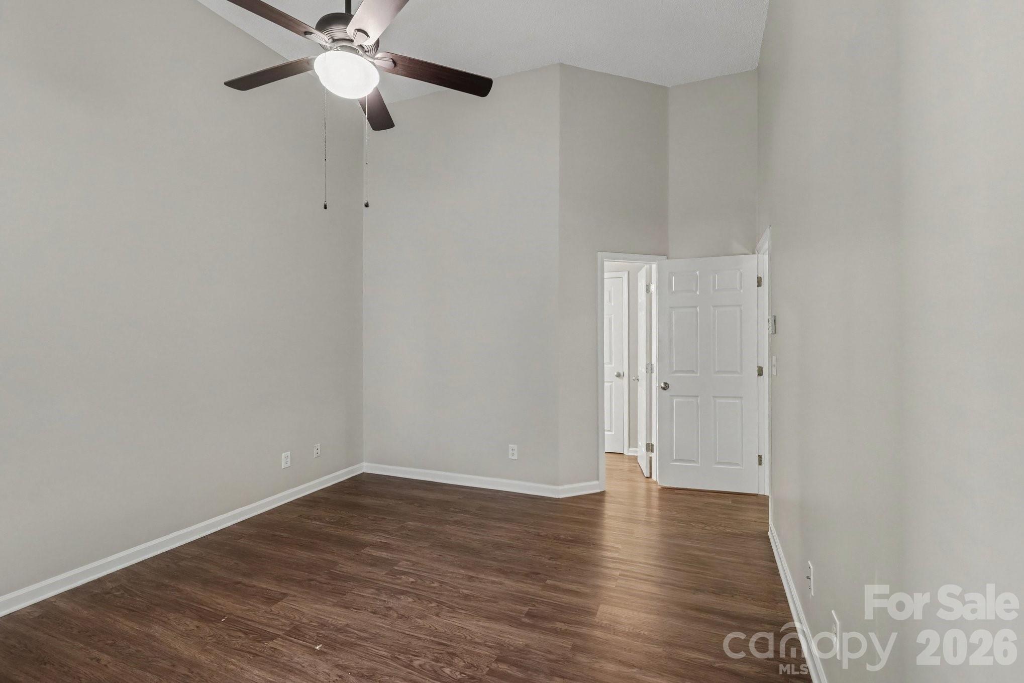 4719 Beech Crest Place Property Photo 12