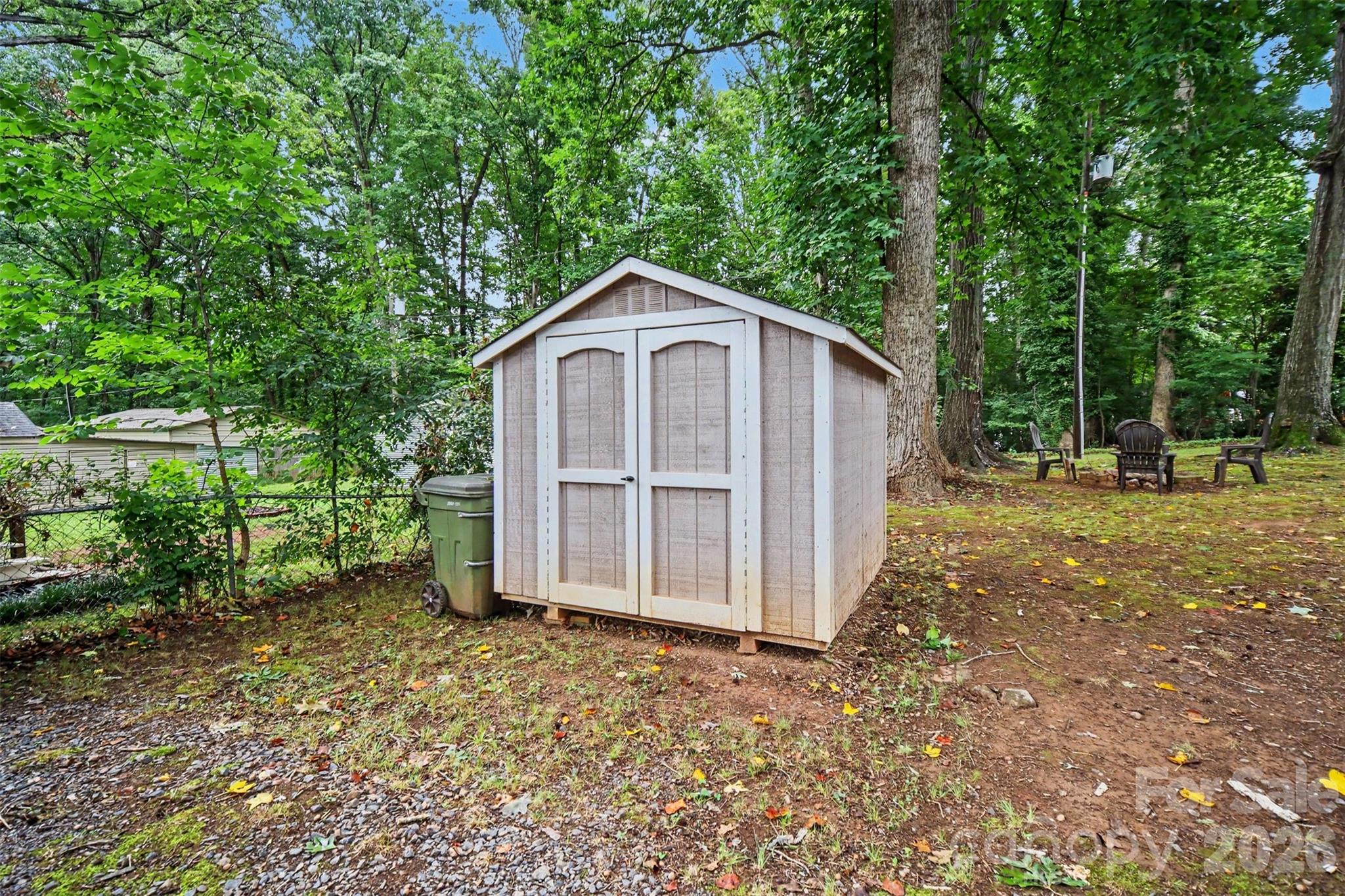 406 Nims Street Property Photo 33