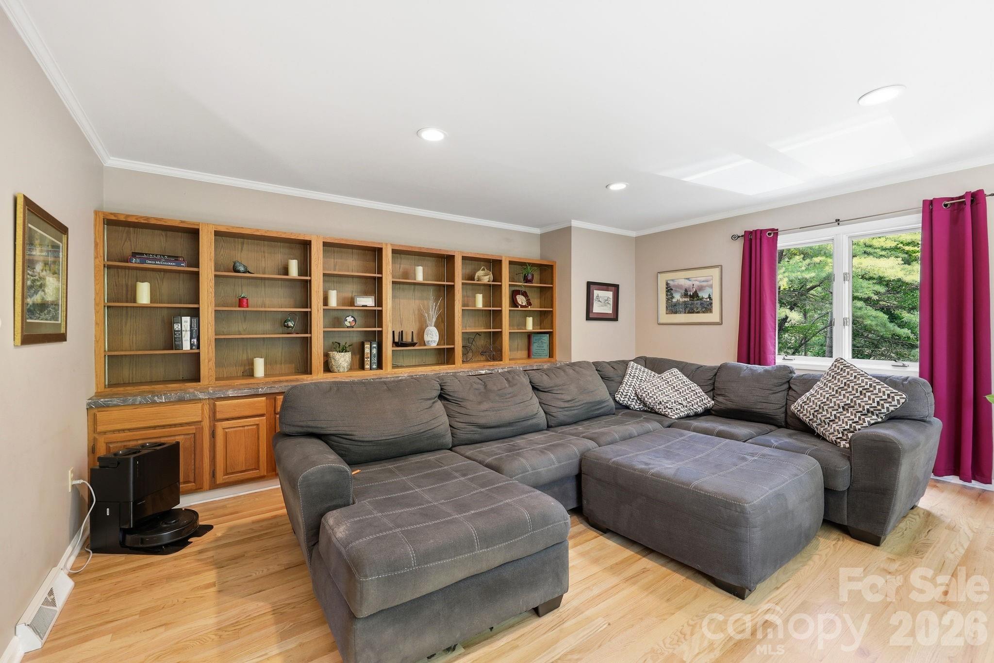 202 Riva Ridge Drive Property Photo 4