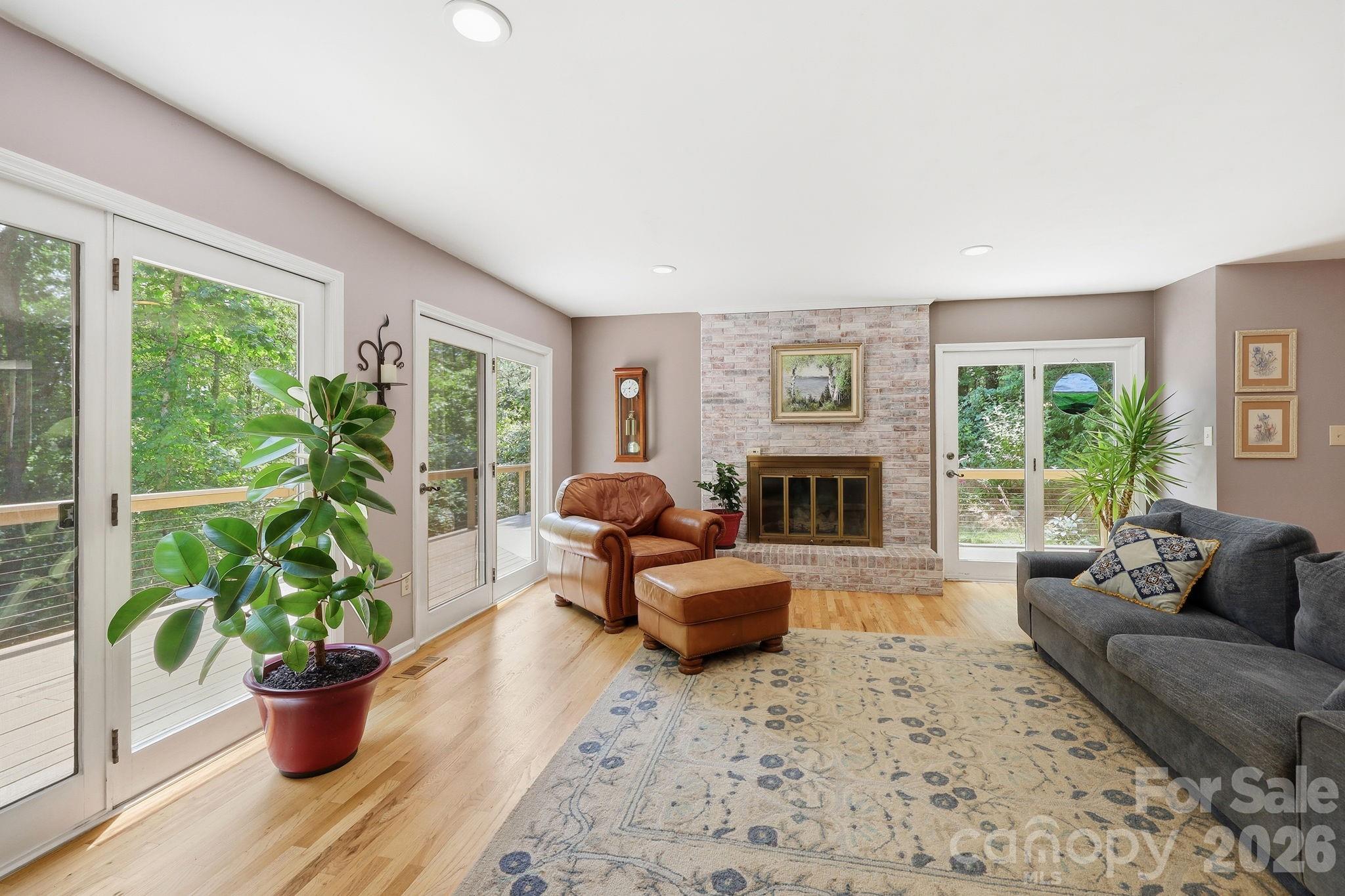 202 Riva Ridge Drive Property Photo 10