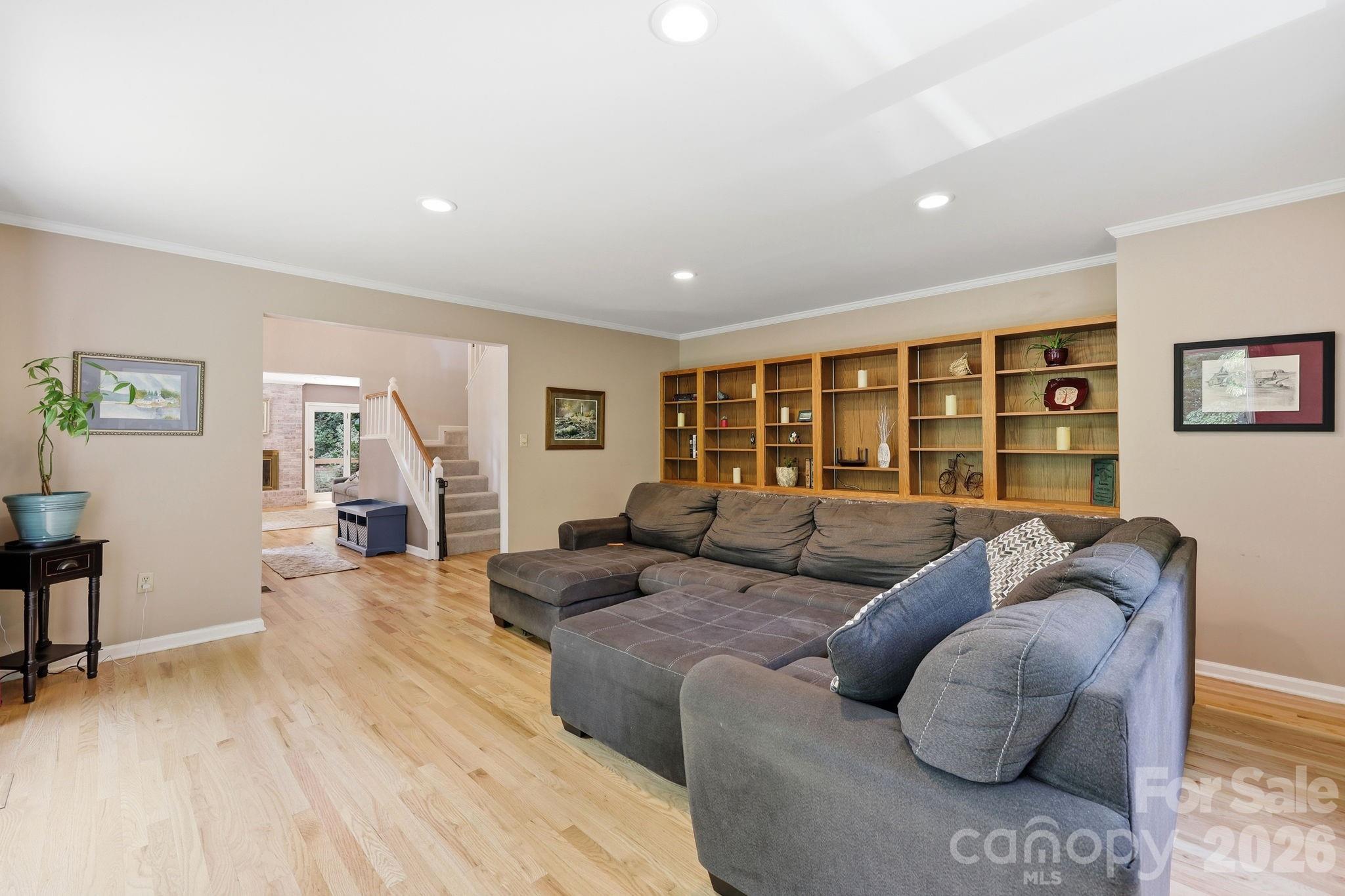 202 Riva Ridge Drive Property Photo 11