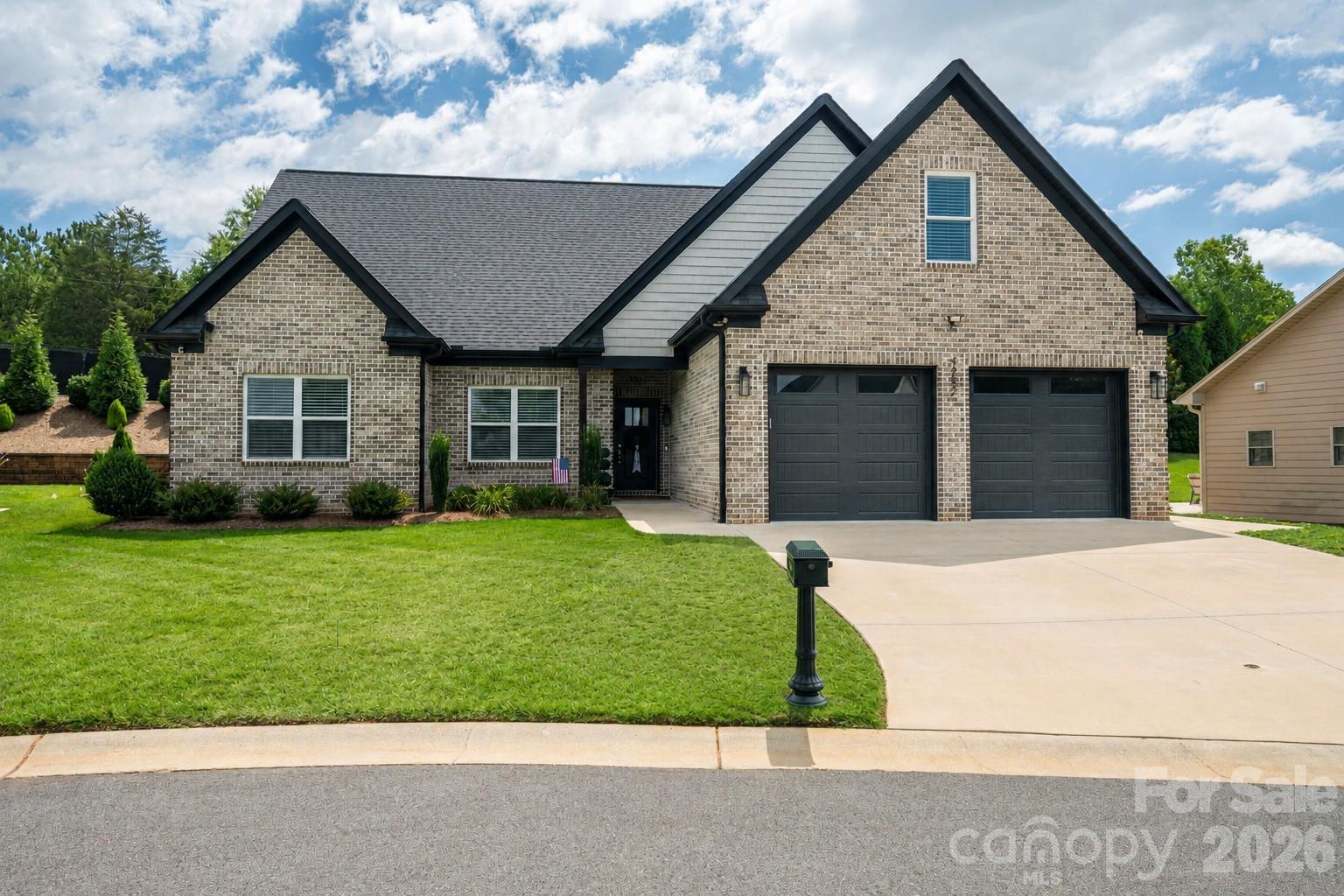 4282 Holly Circle Property Photo 2