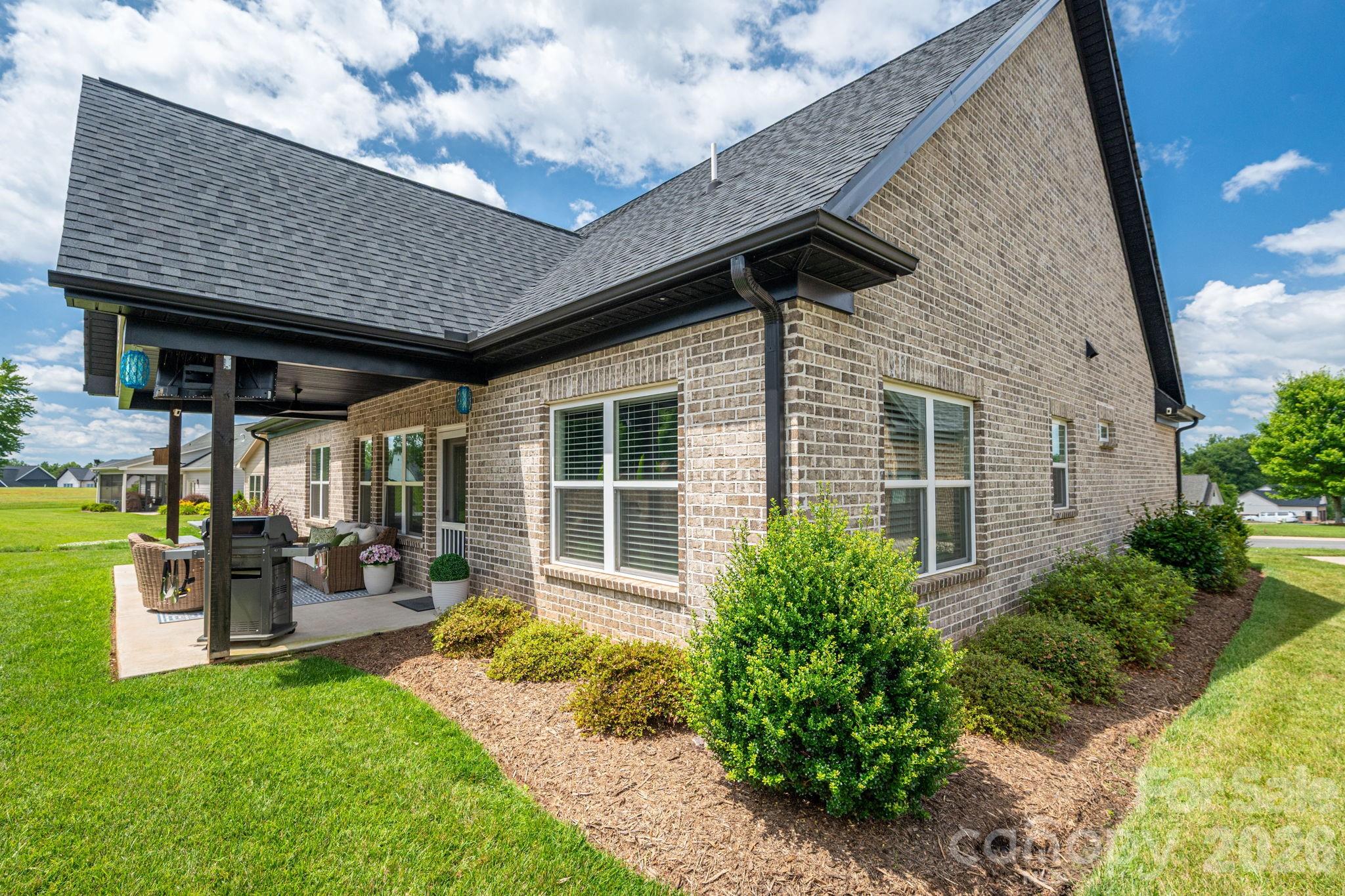 4282 Holly Circle Property Photo 4