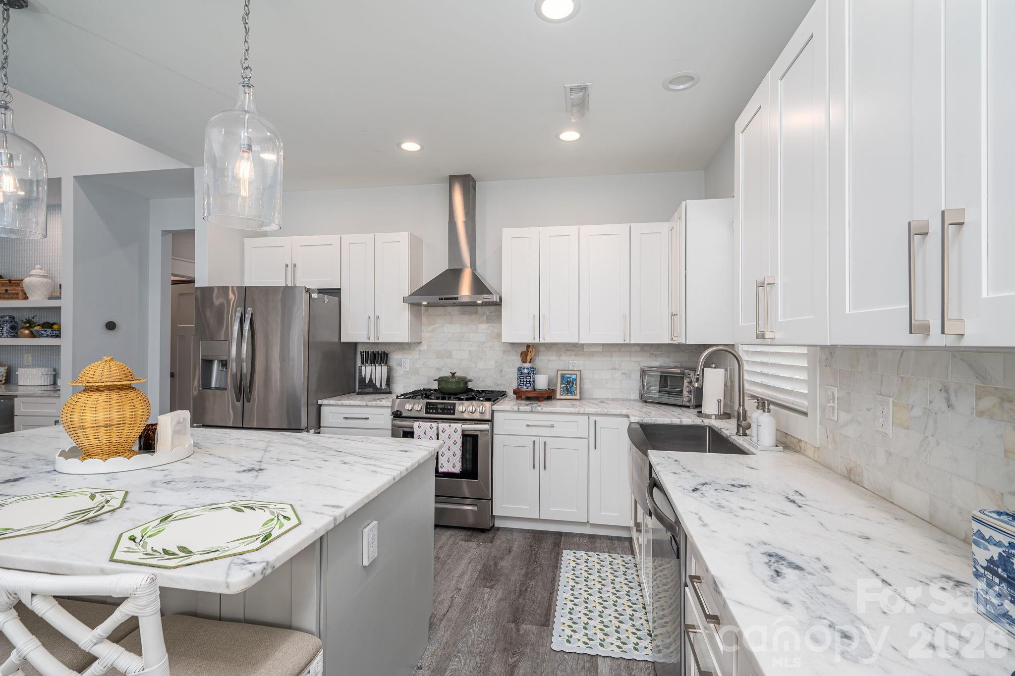 4282 Holly Circle Property Photo 10