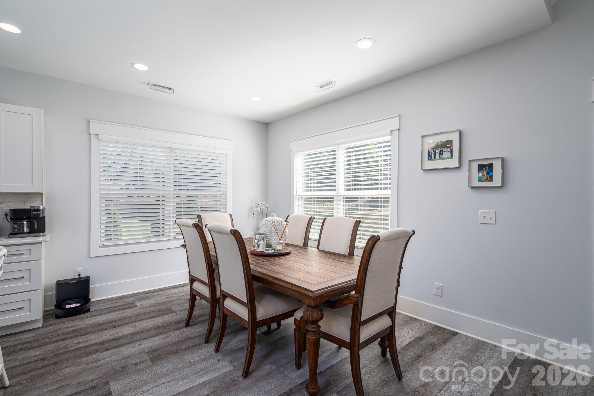 4282 Holly Circle Property Photo 14