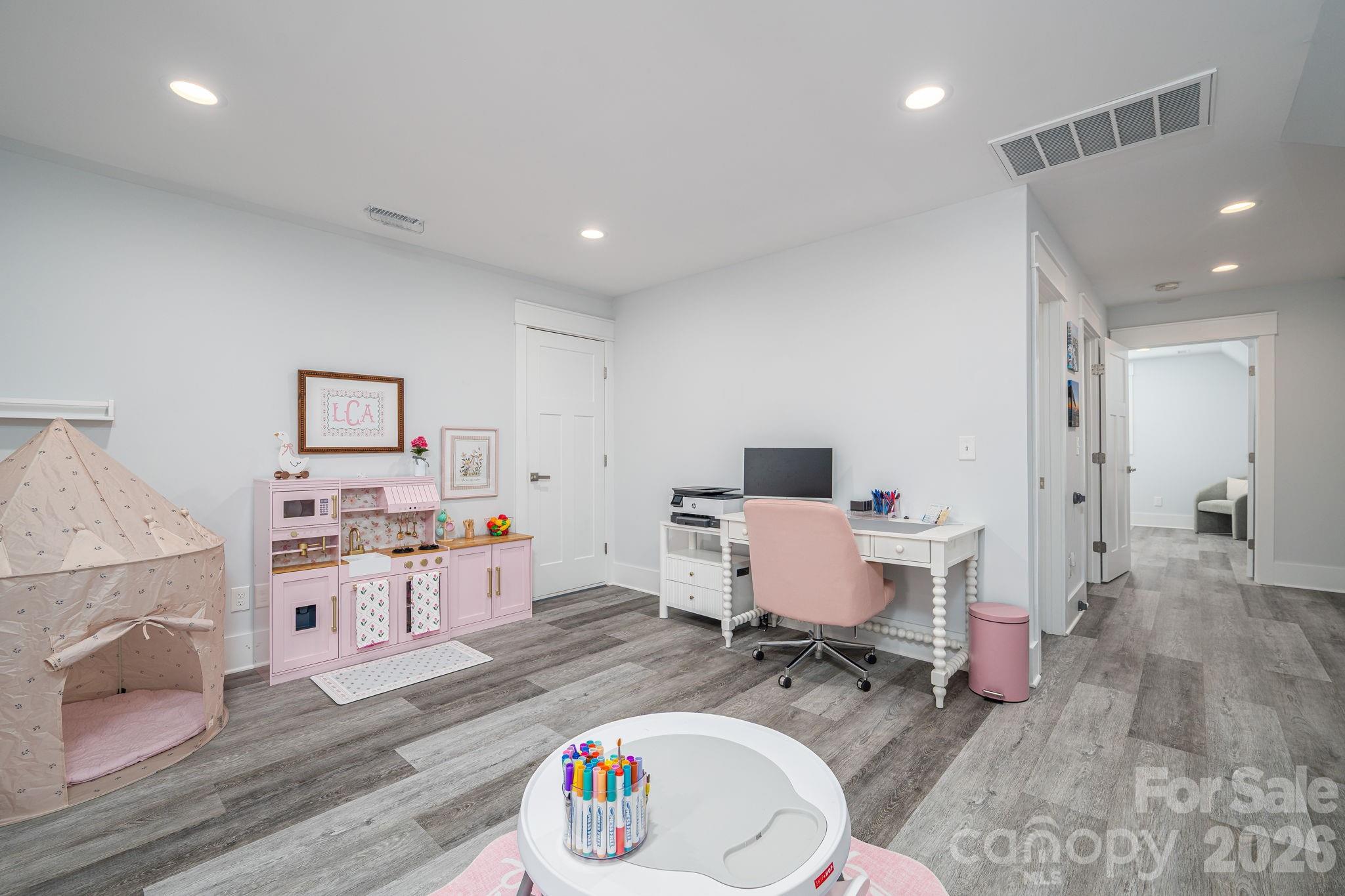 4282 Holly Circle Property Photo 27