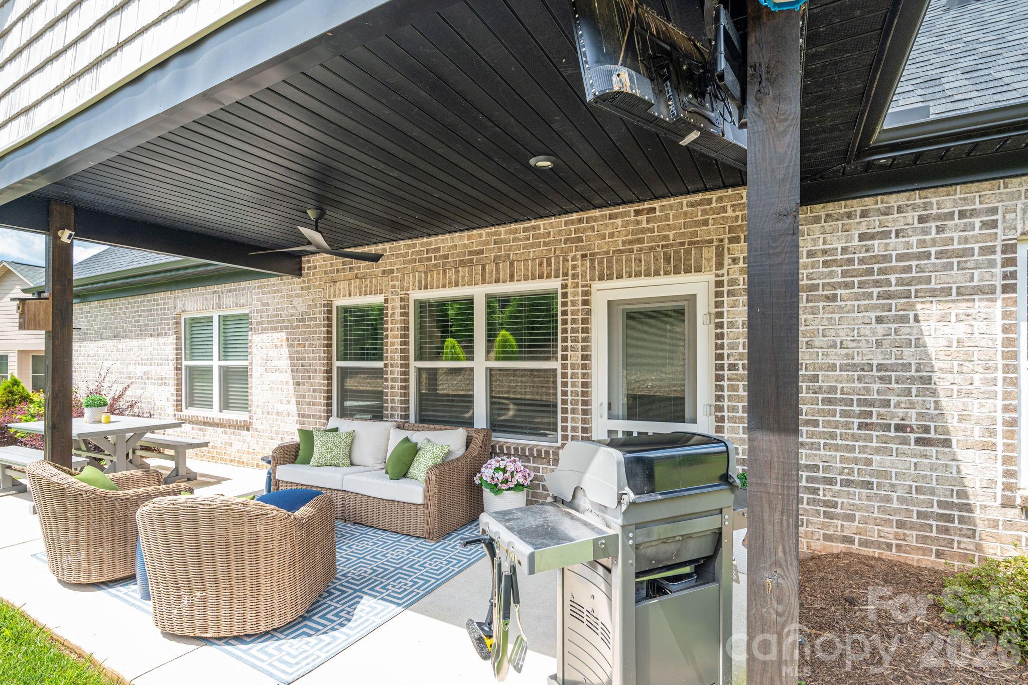 4282 Holly Circle Property Photo 34