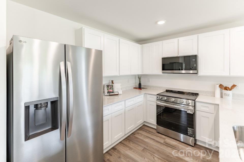 488 Sundown Drive Property Photo 6