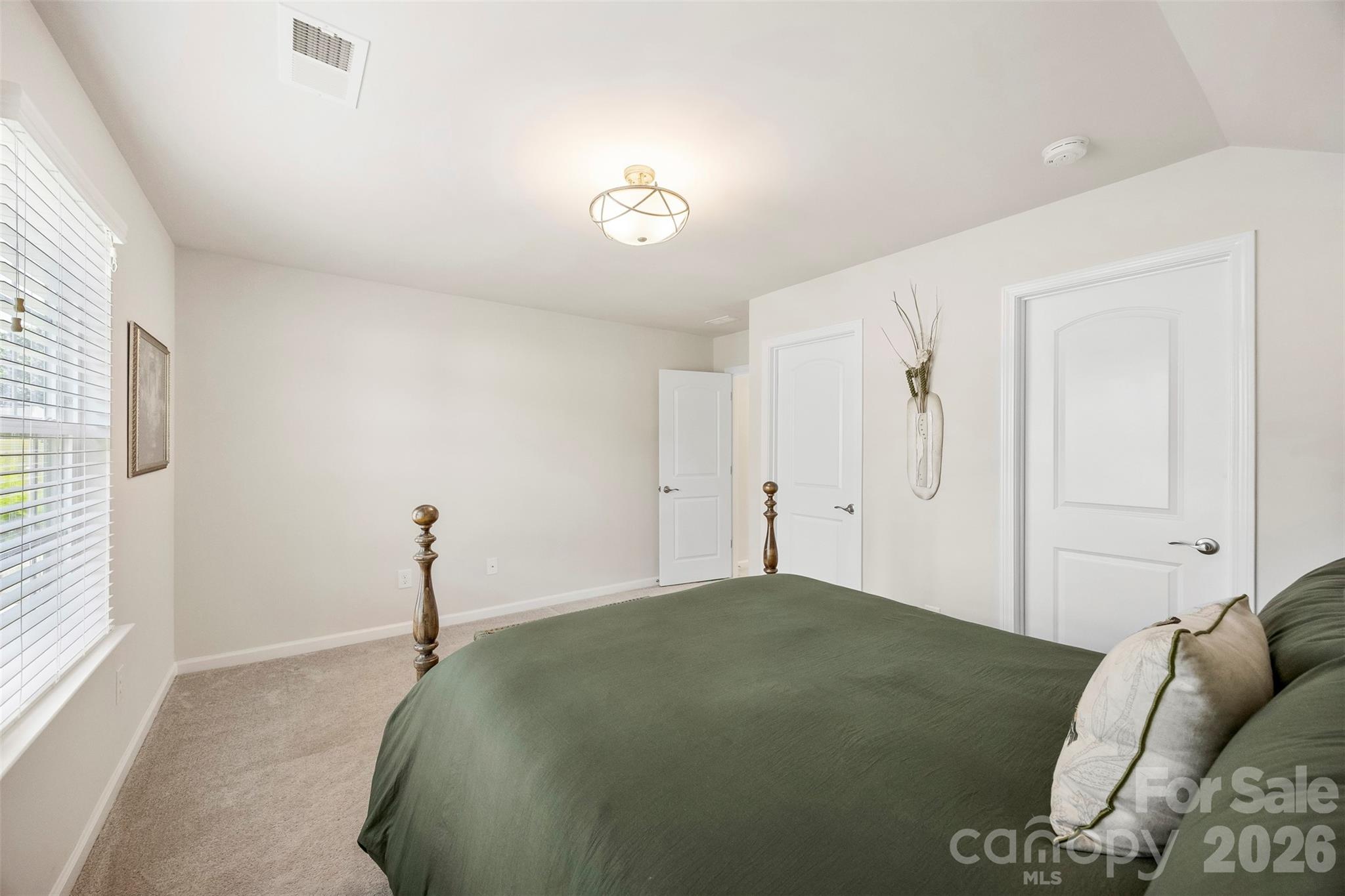 136 Picasso Trail Property Photo 32
