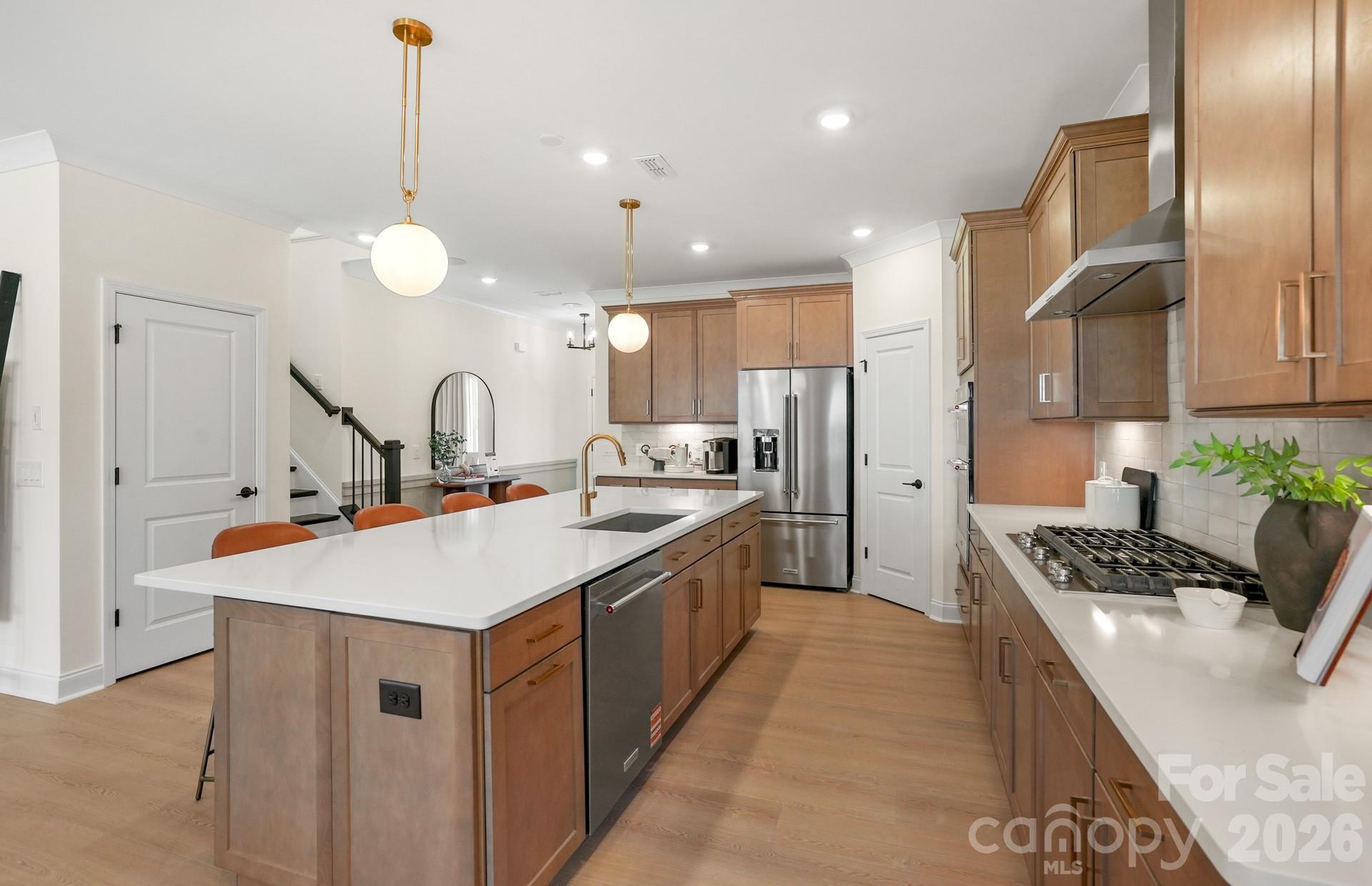 964 Kinship Drive Property Photo 3