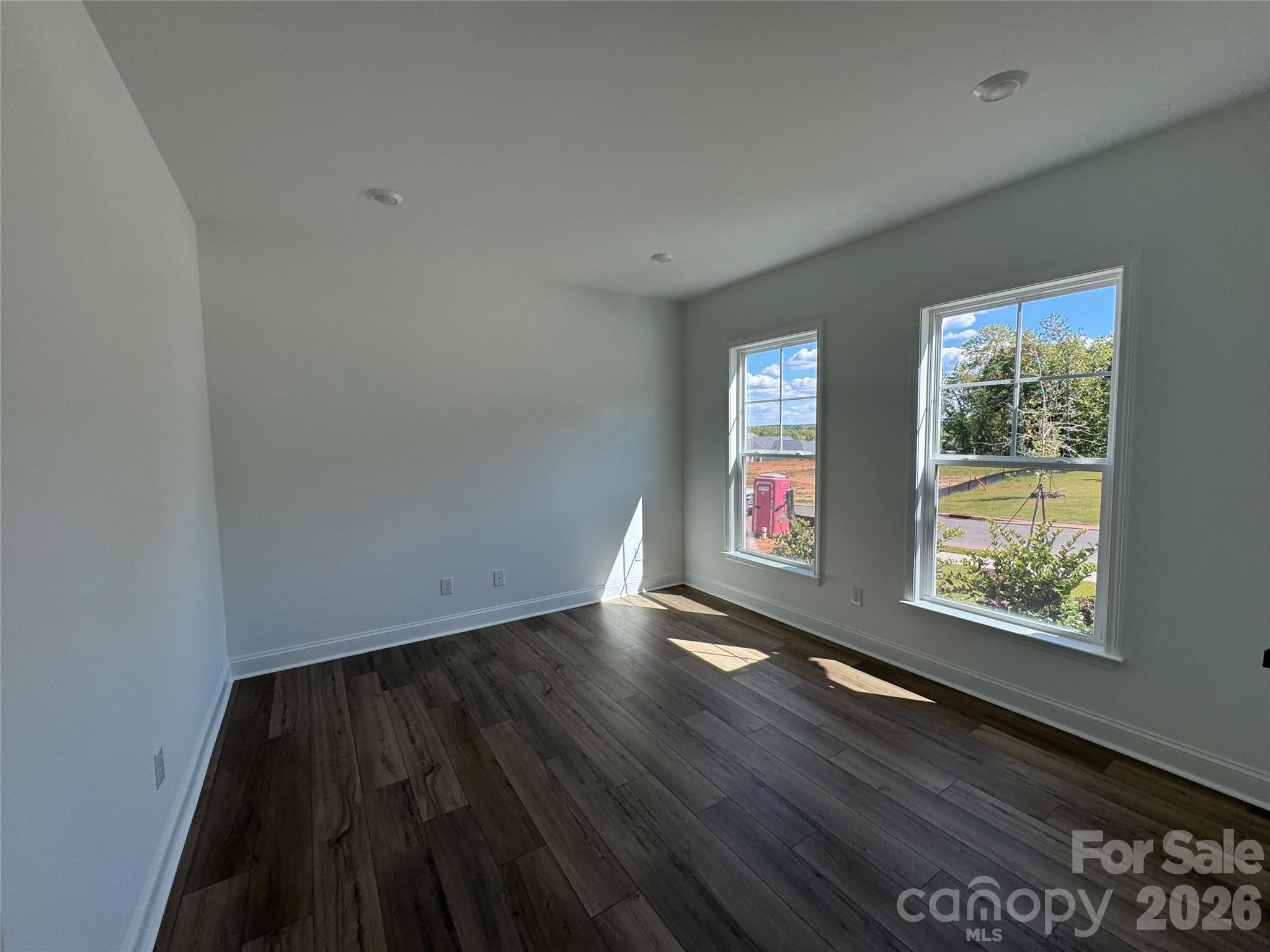 964 Kinship Drive Property Photo 5