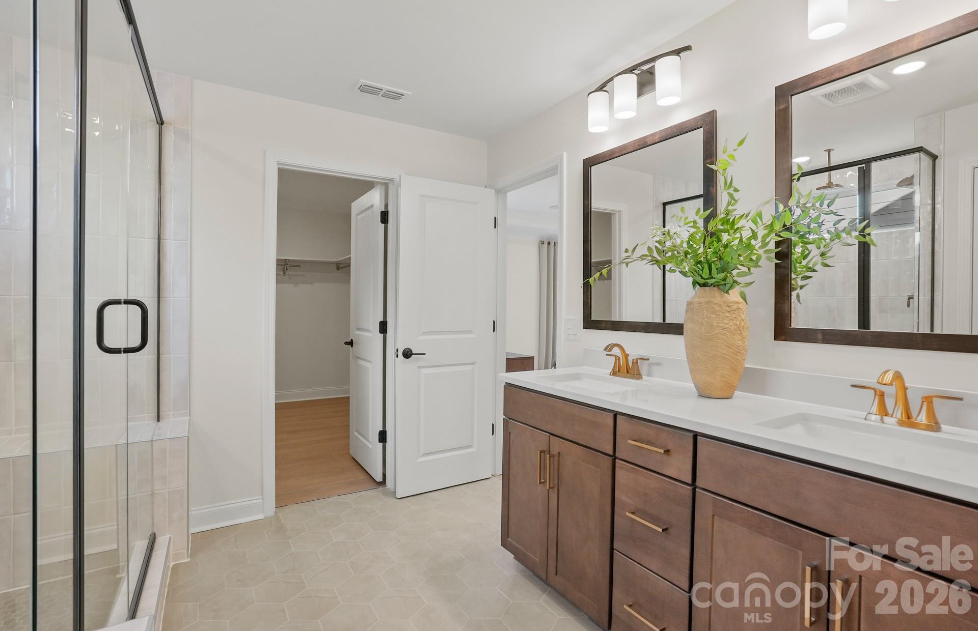 964 Kinship Drive Property Photo 13