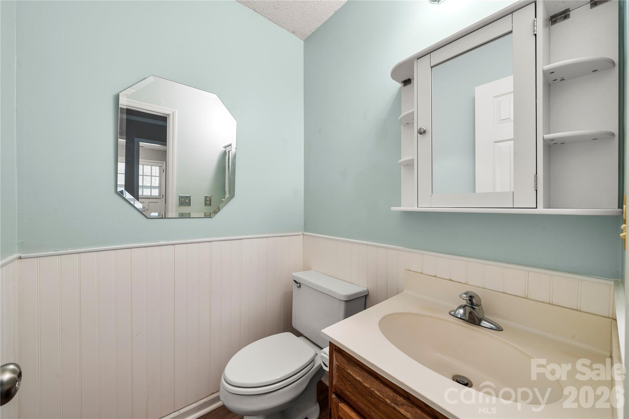 628 Bellows Lane Property Photo 6