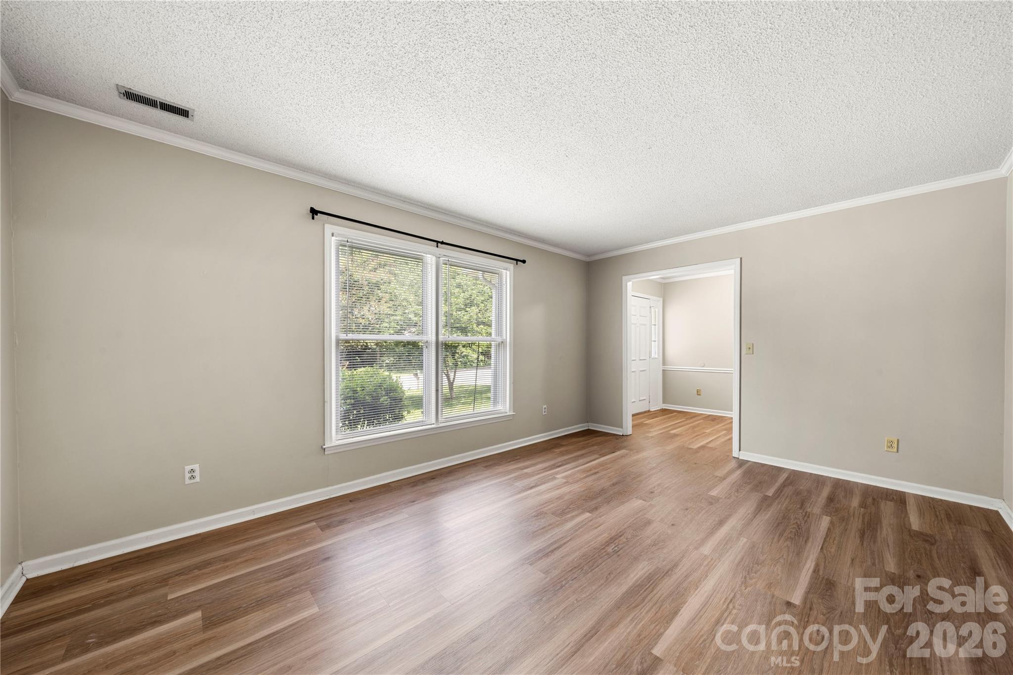 628 Bellows Lane Property Photo 7