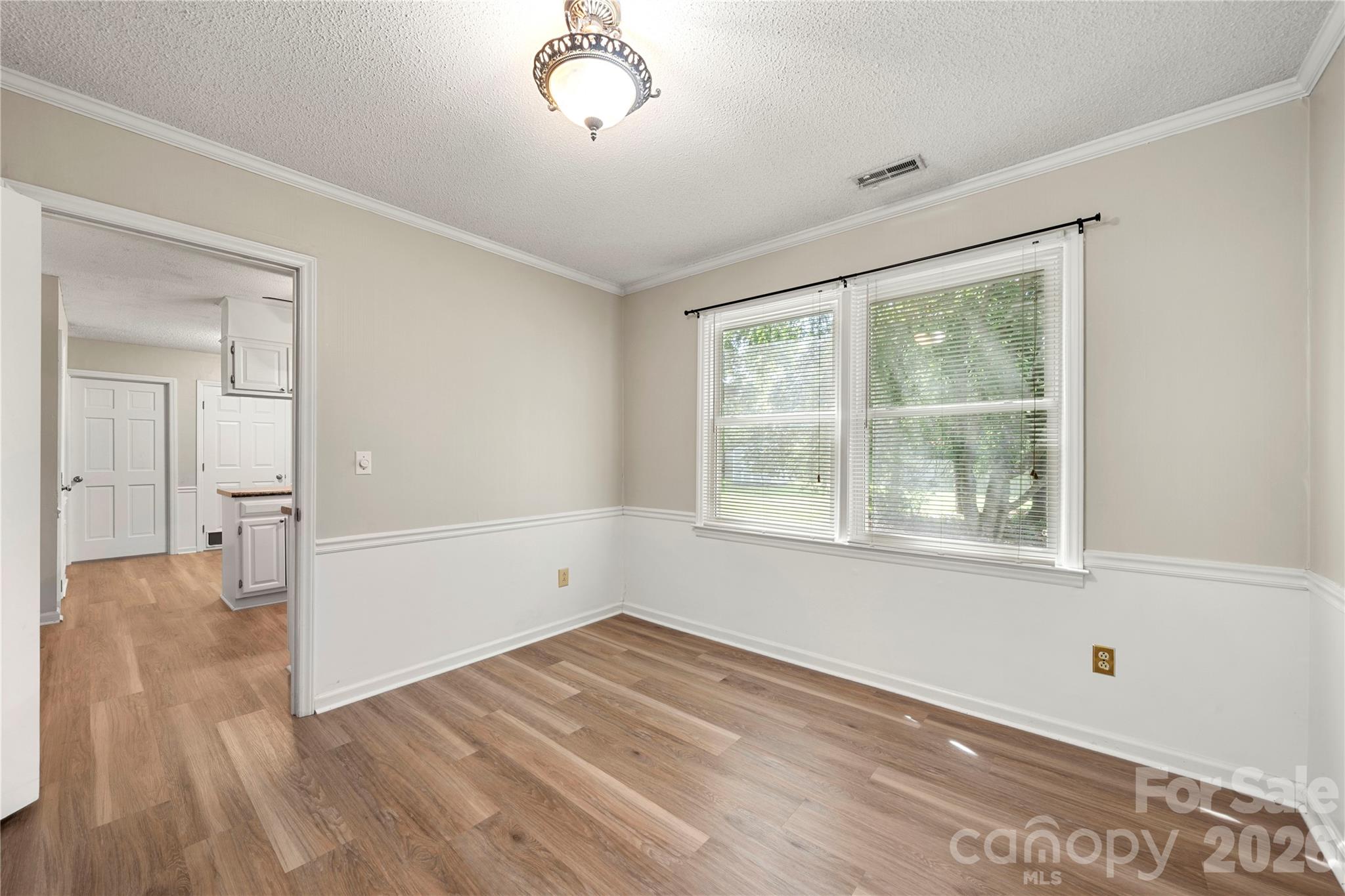 628 Bellows Lane Property Photo 10