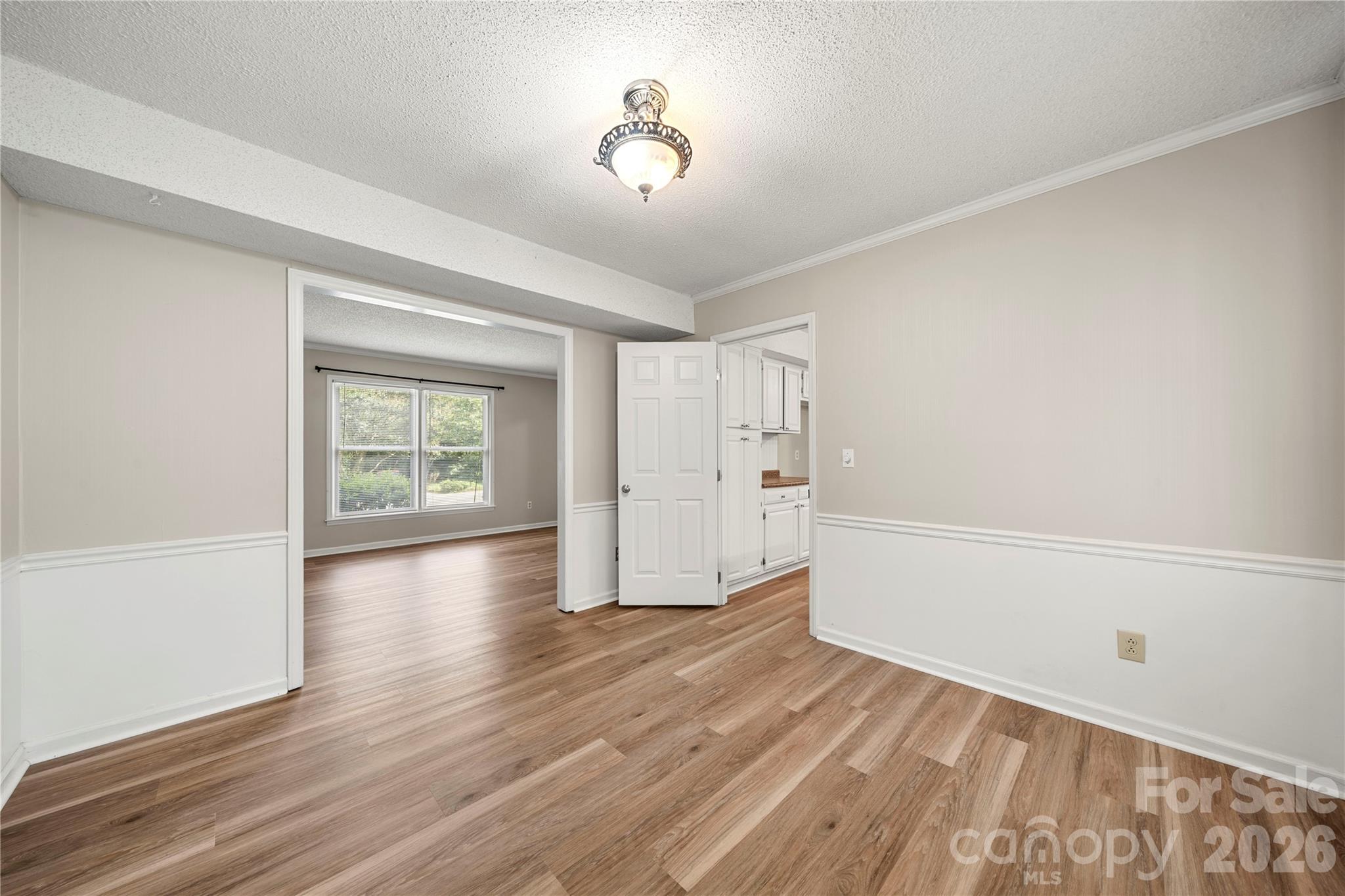 628 Bellows Lane Property Photo 11