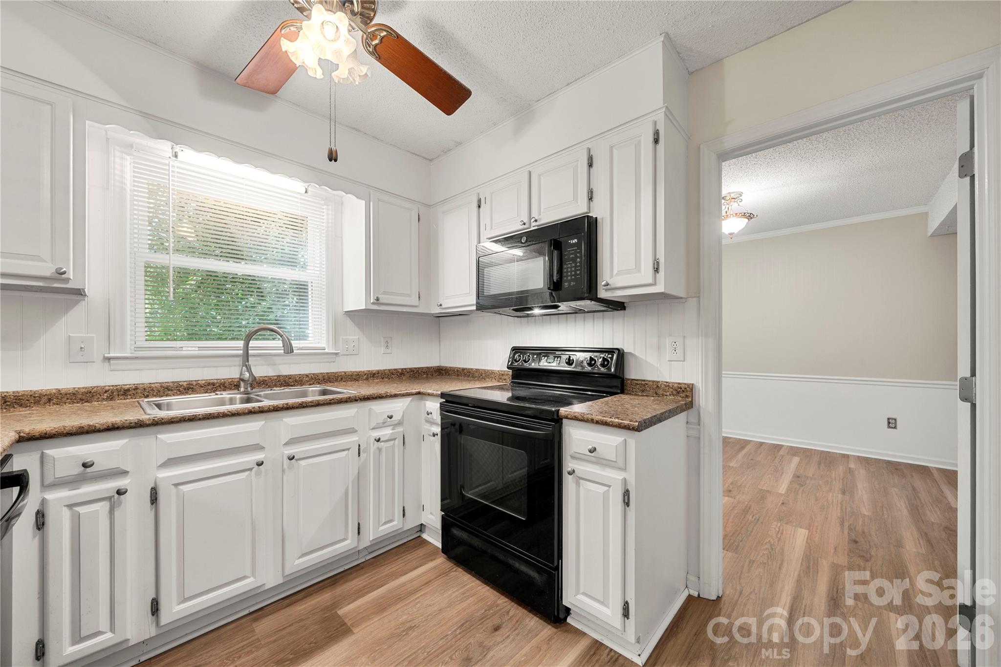 628 Bellows Lane Property Photo 13
