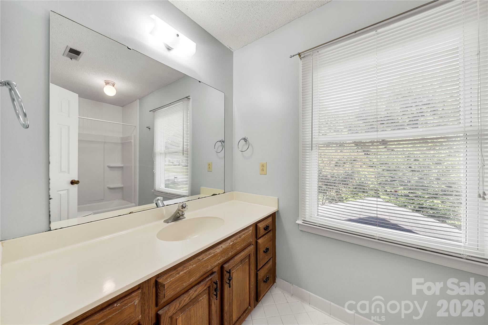628 Bellows Lane Property Photo 29
