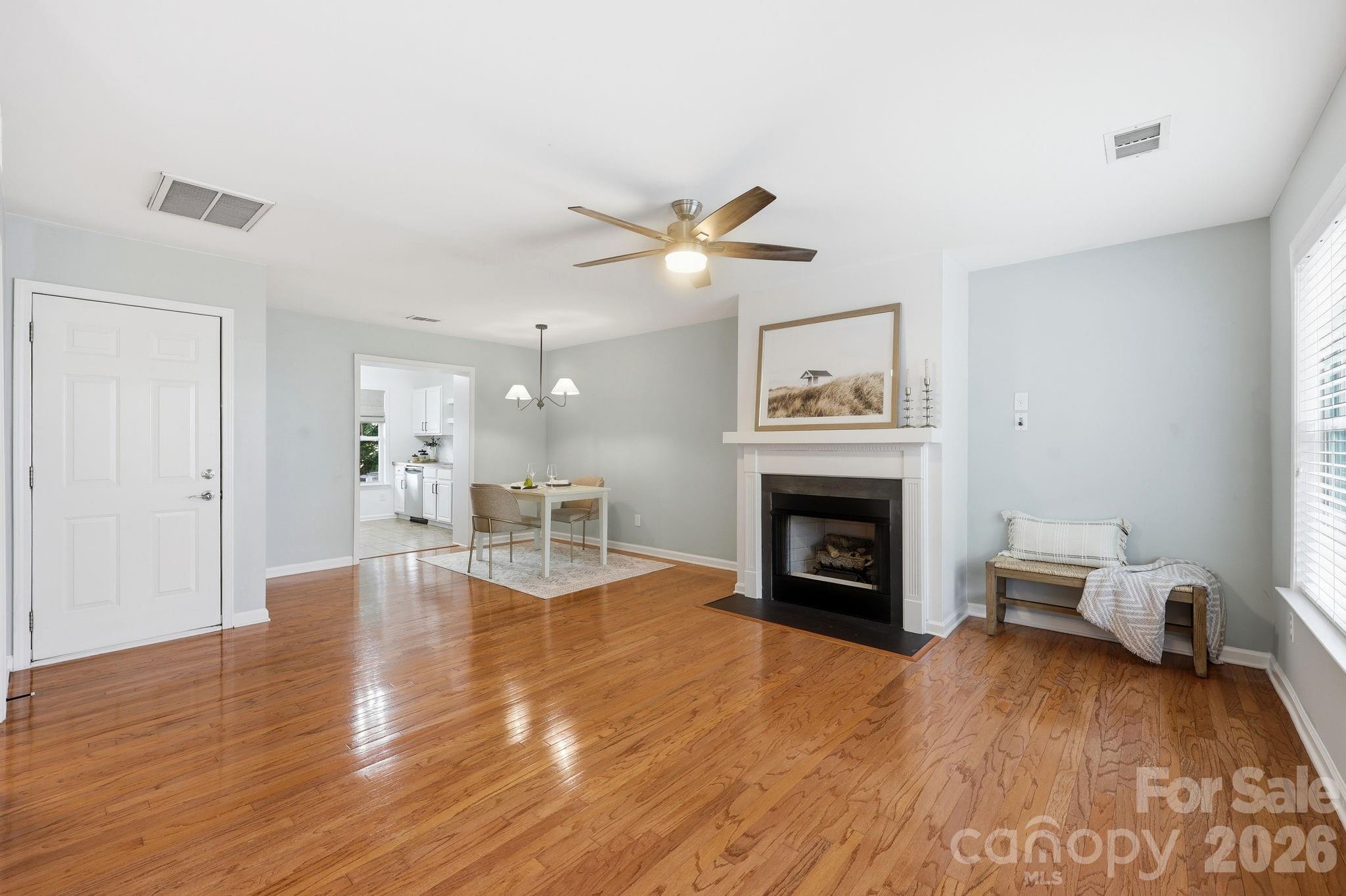 17307 Villanova Road Property Photo 4