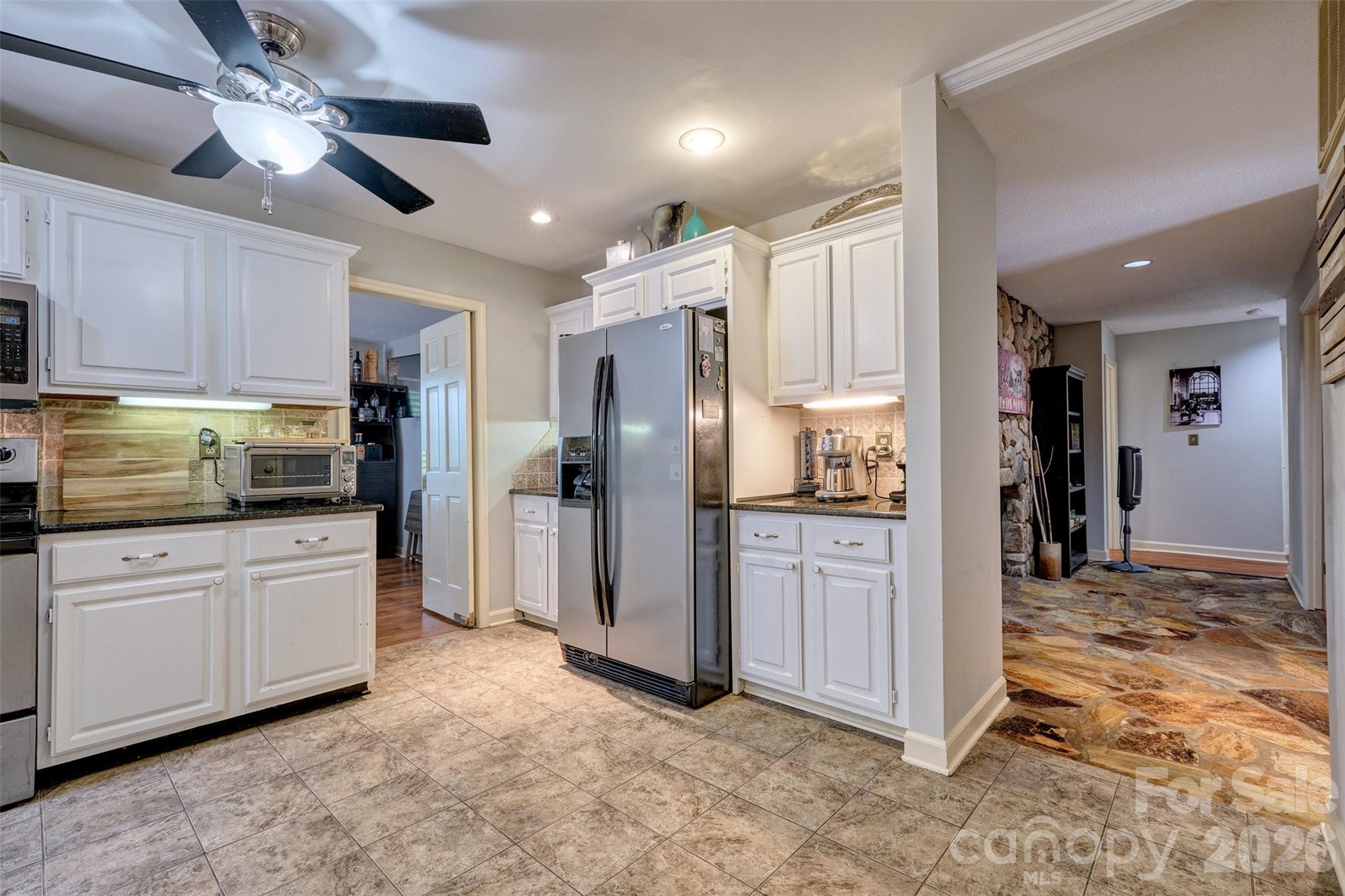 18 Shipmaster Court Property Photo 6