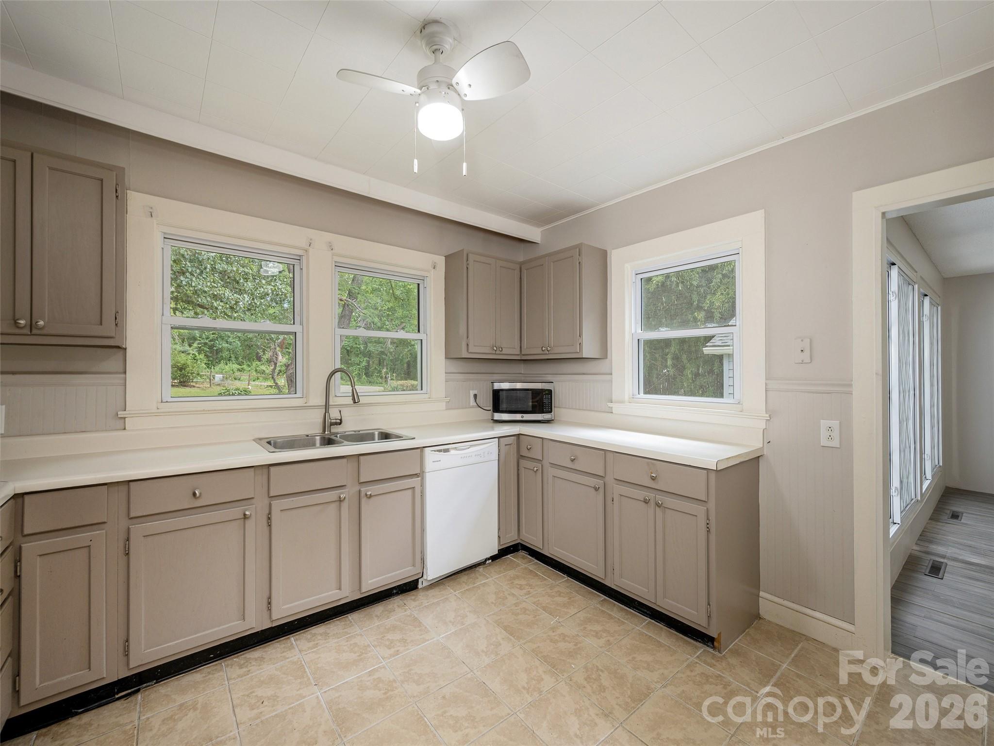 79 Edgewood Drive Property Photo 12