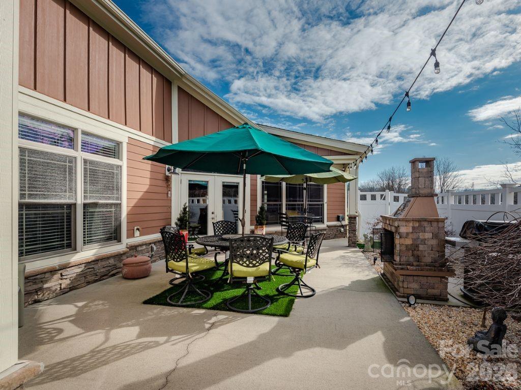 19 Westfield Way Property Photo 28