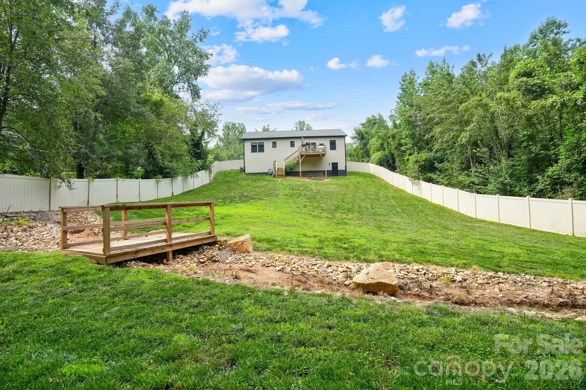 544 30th Avenue Property Photo 4