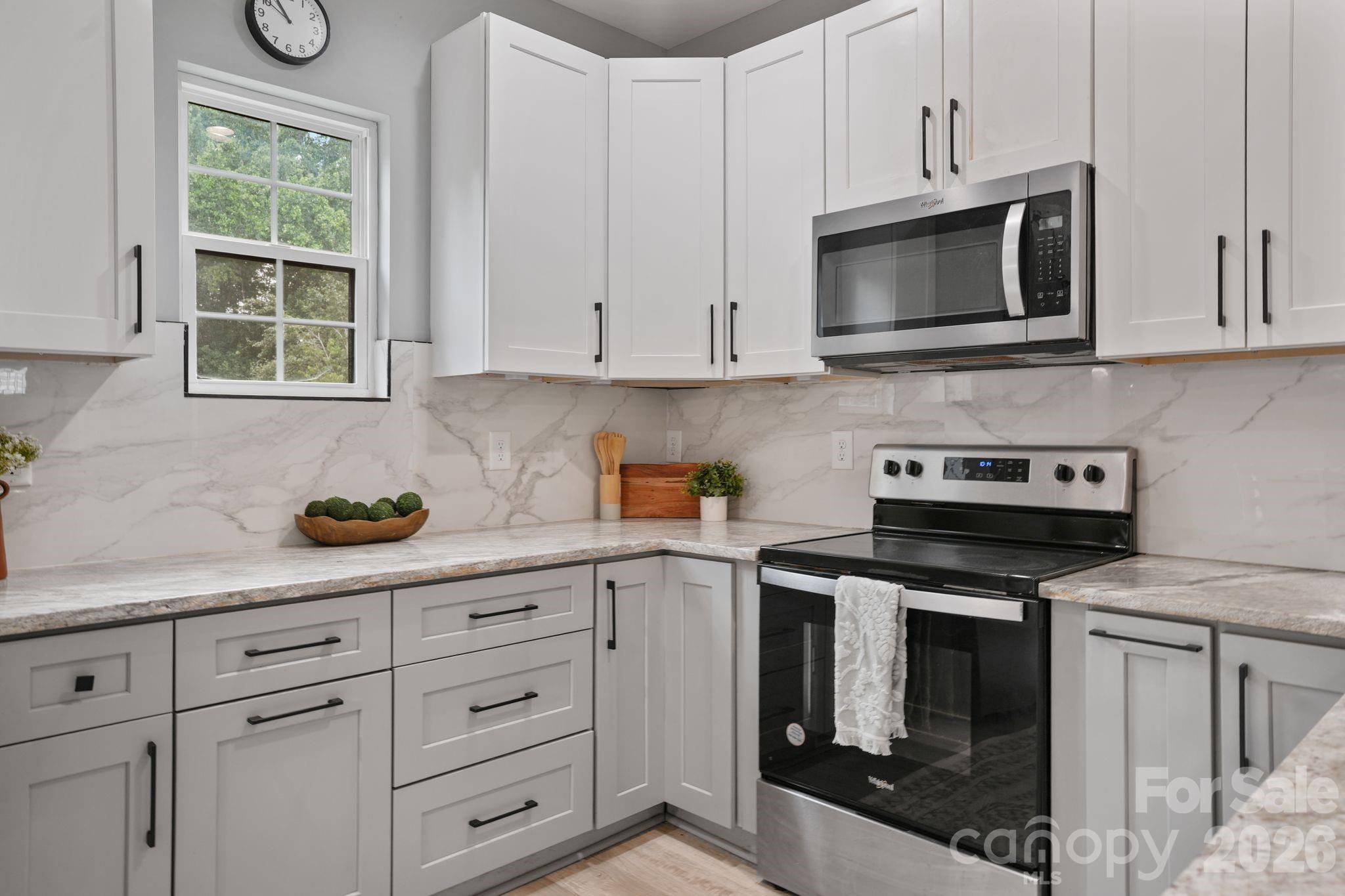 544 30th Avenue Property Photo 11