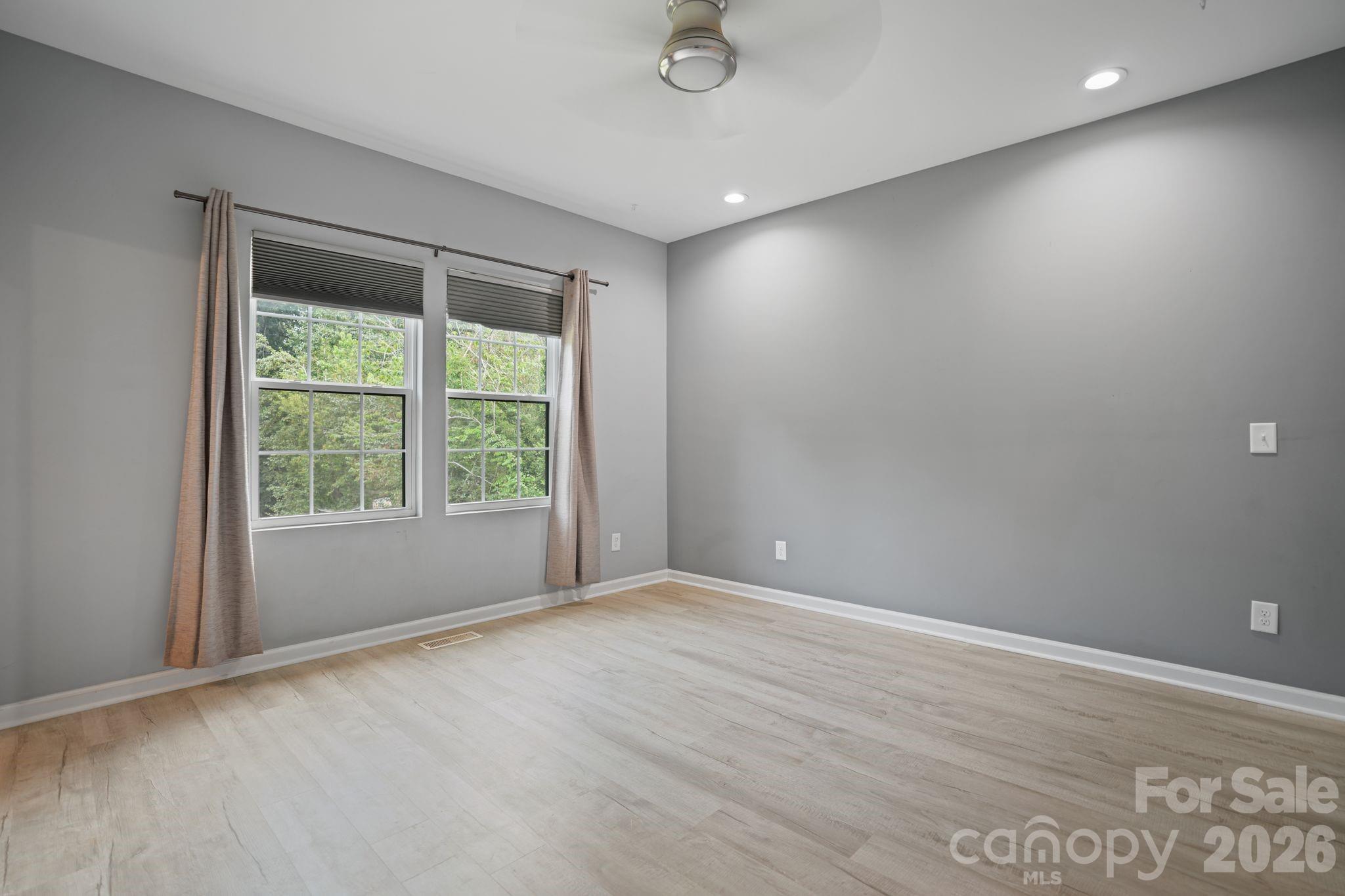 544 30th Avenue Property Photo 17