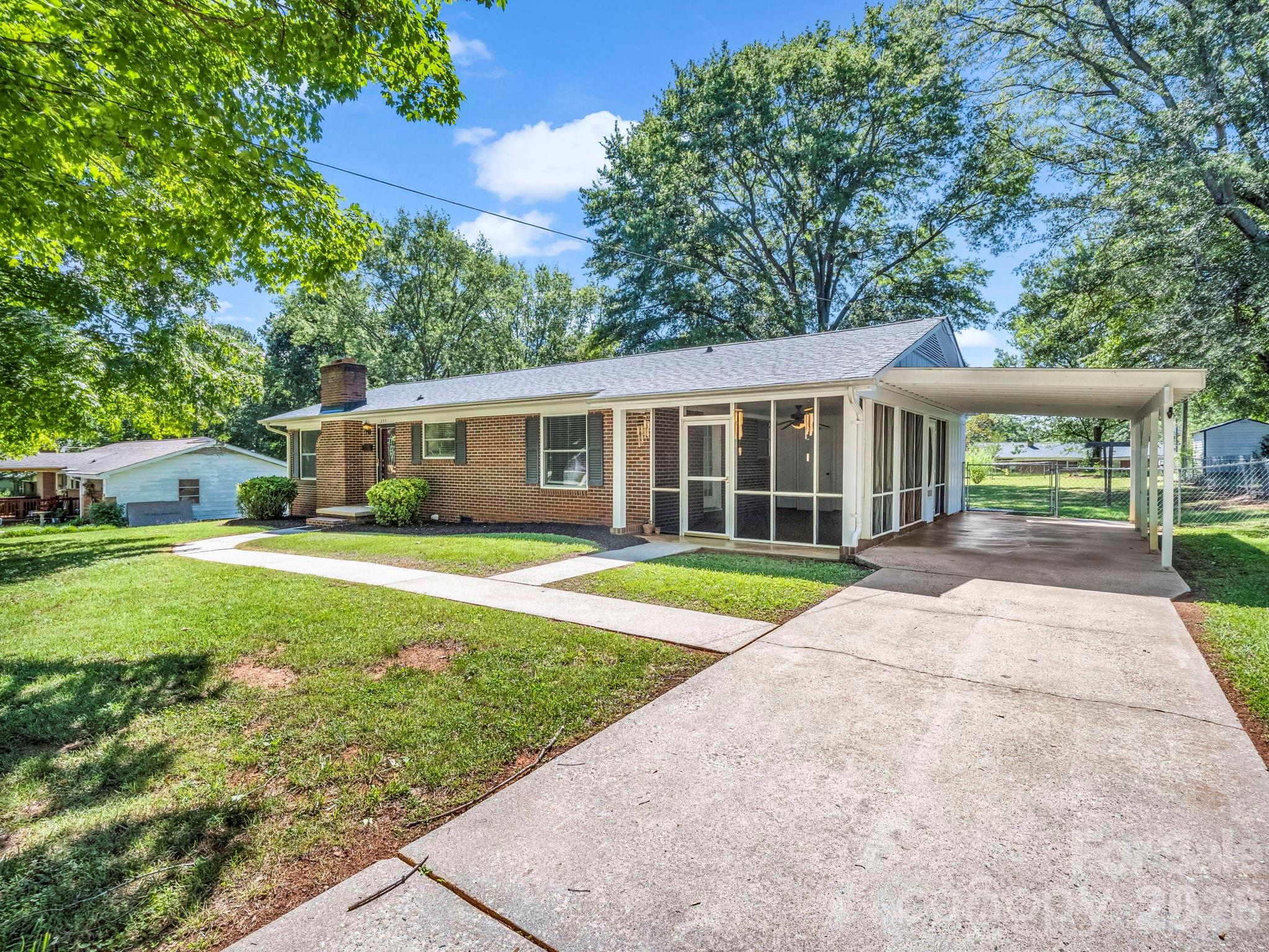 255 Smith Grove Road Property Photo 1