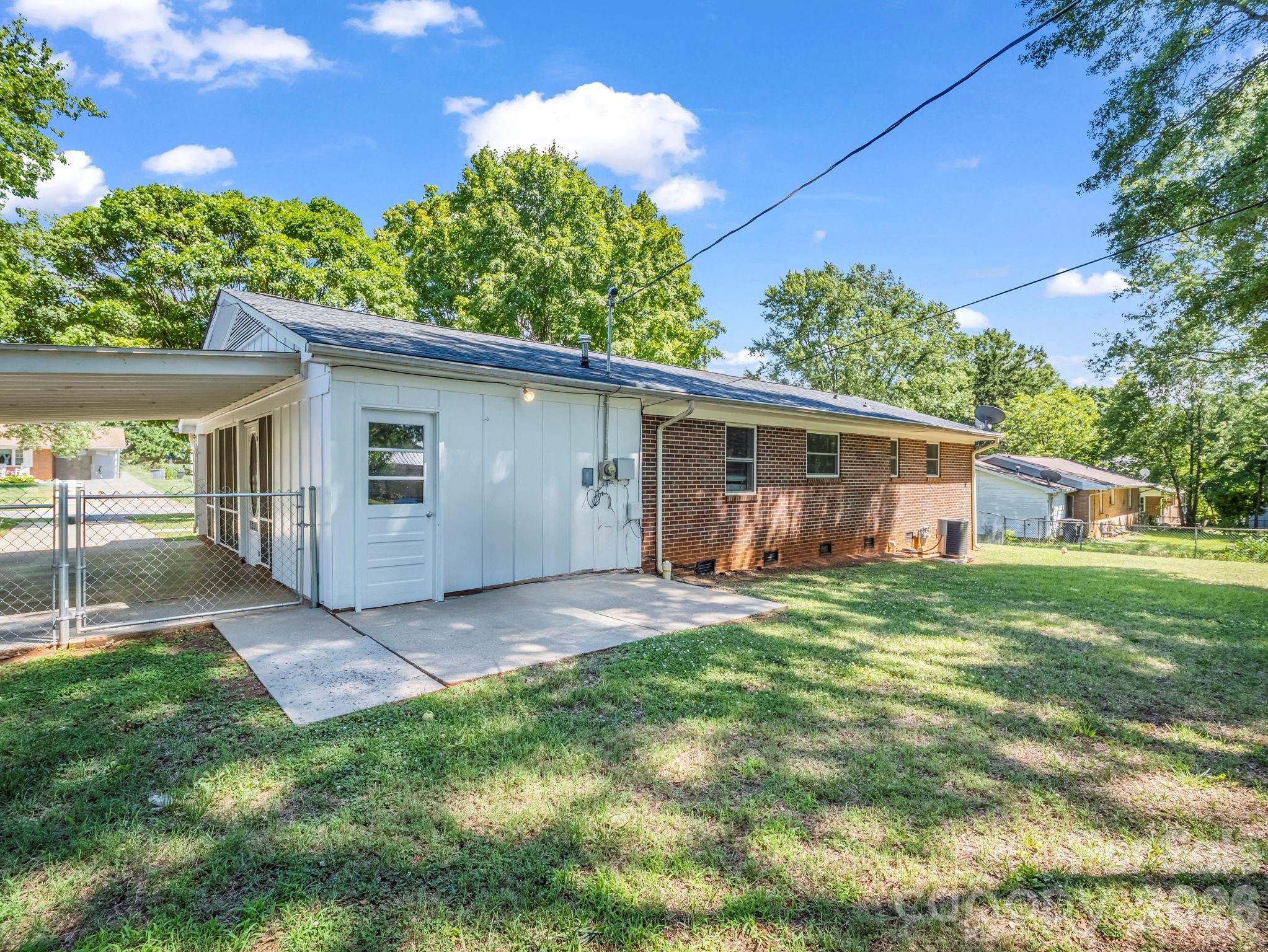 255 Smith Grove Road Property Photo 6