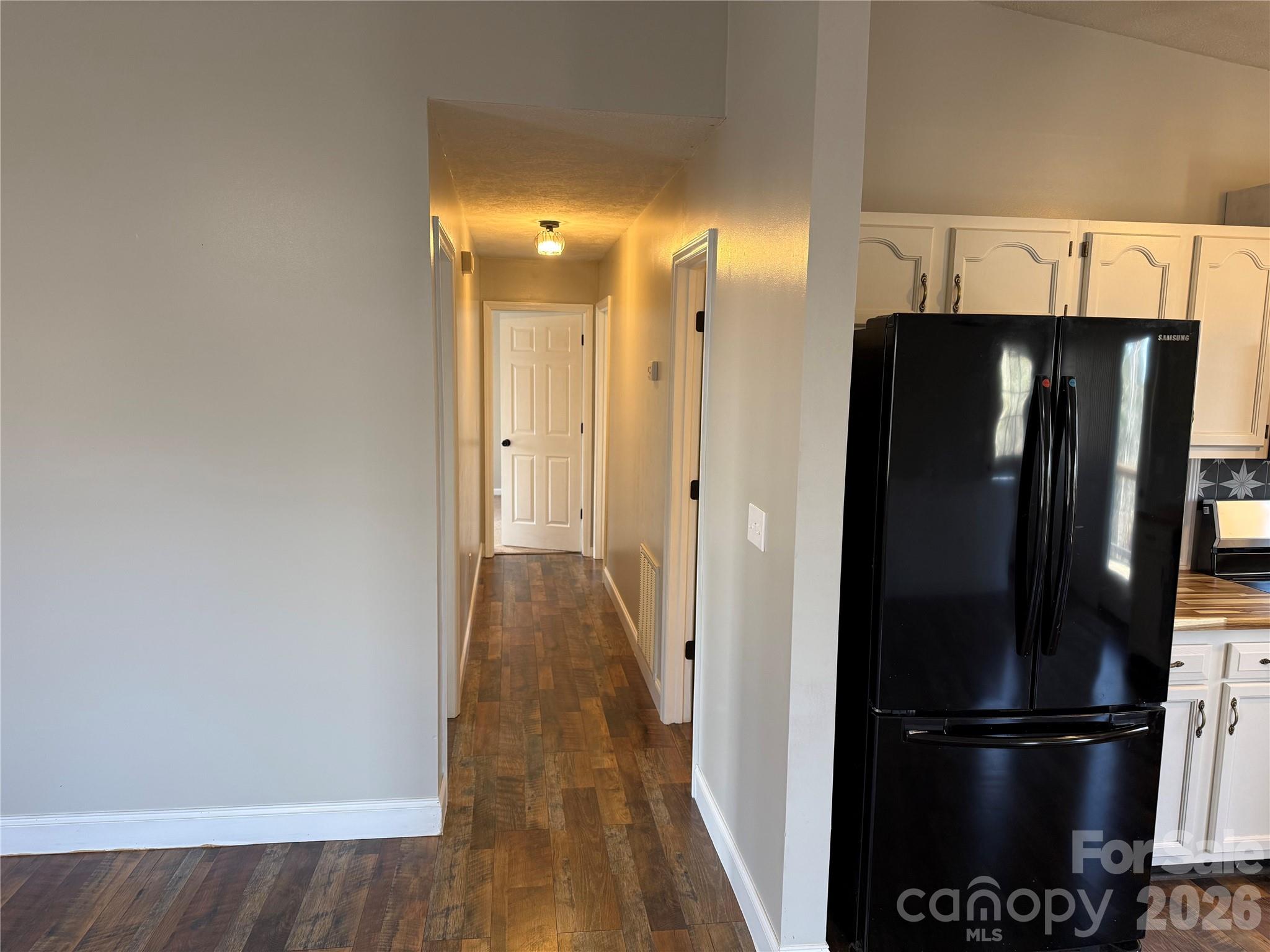 628 Hidden View Loop Property Photo 12