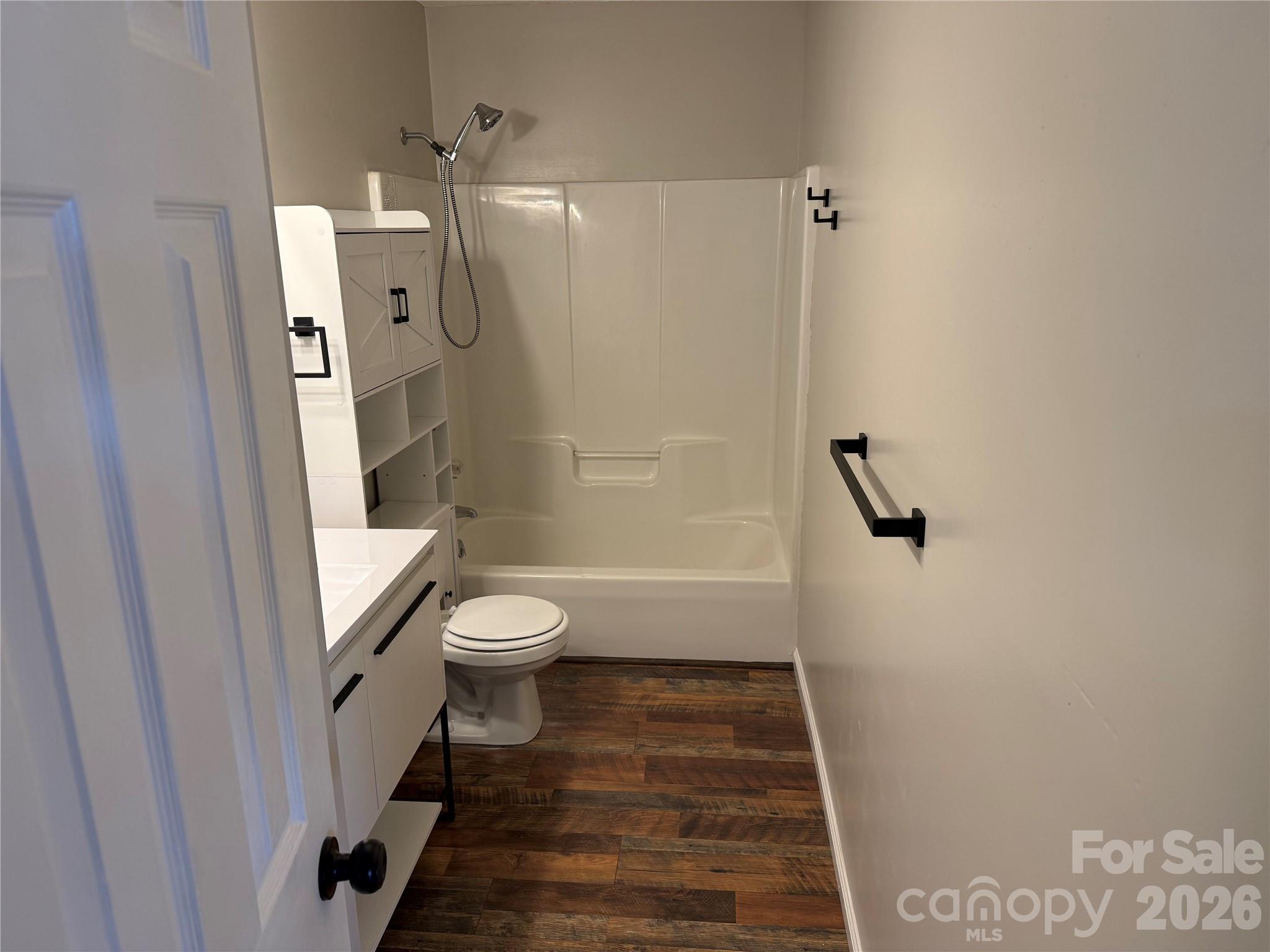 628 Hidden View Loop Property Photo 13