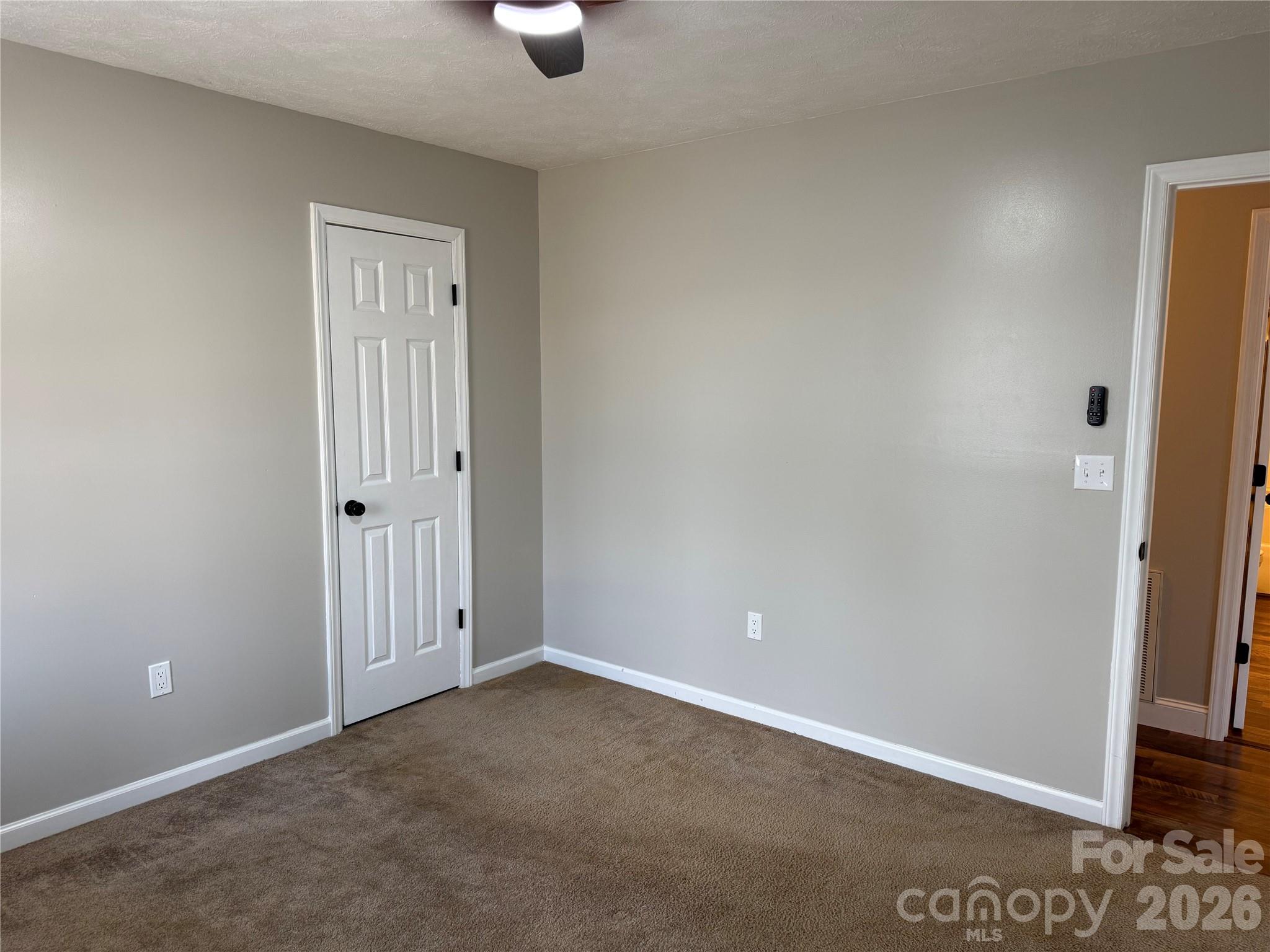 628 Hidden View Loop Property Photo 15