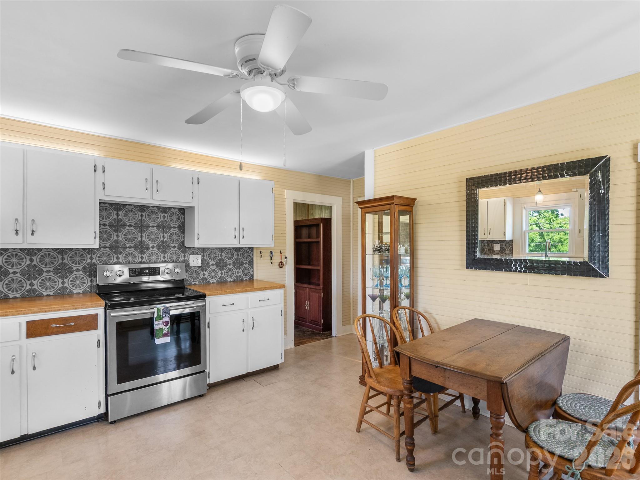 2 Pelzer Street Property Photo 14