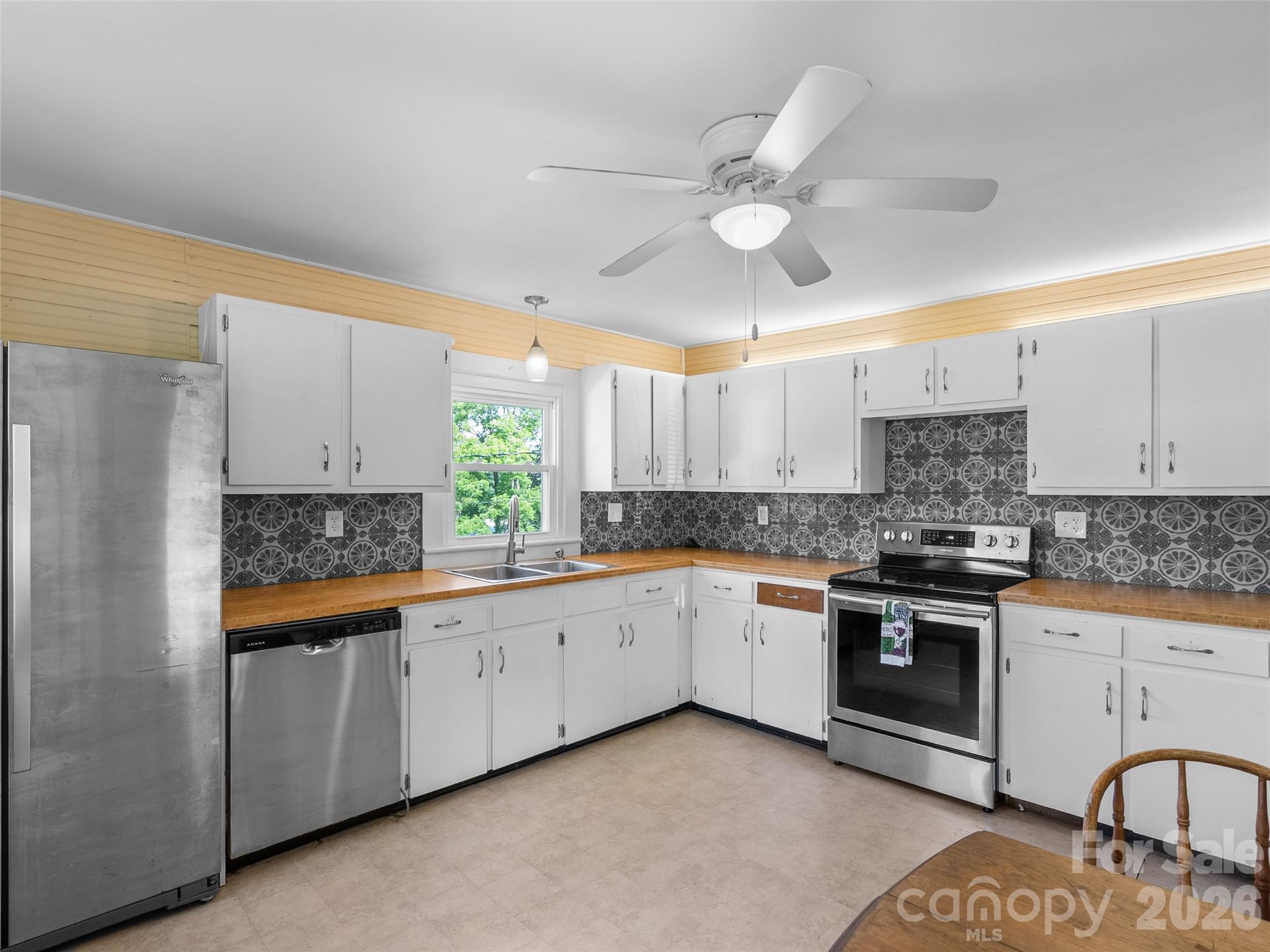 2 Pelzer Street Property Photo 16