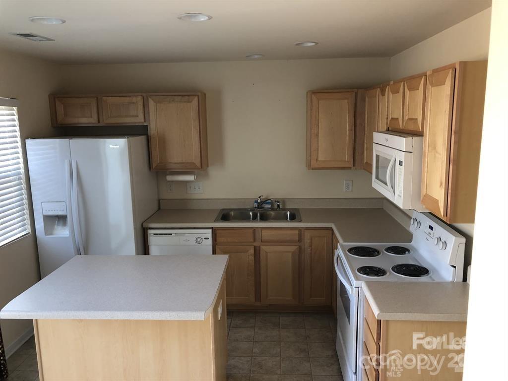 11138 Derryrush Drive Property Photo 4