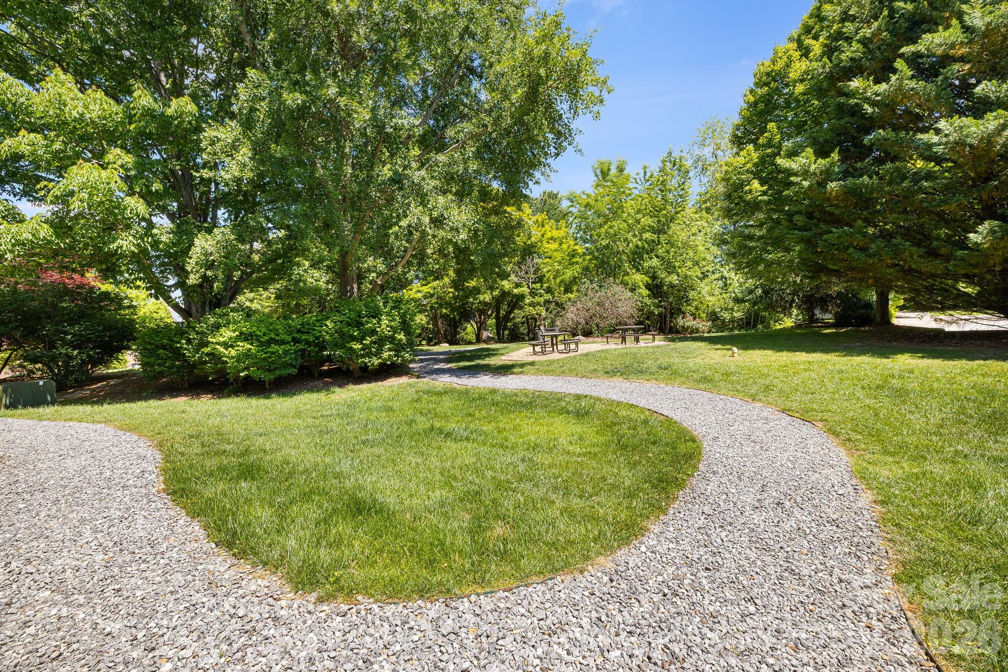 111 Appeldoorn Circle Property Photo 20