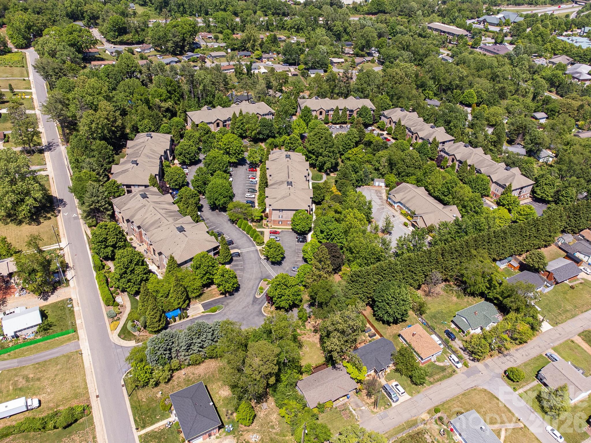 111 Appeldoorn Circle Property Photo 28