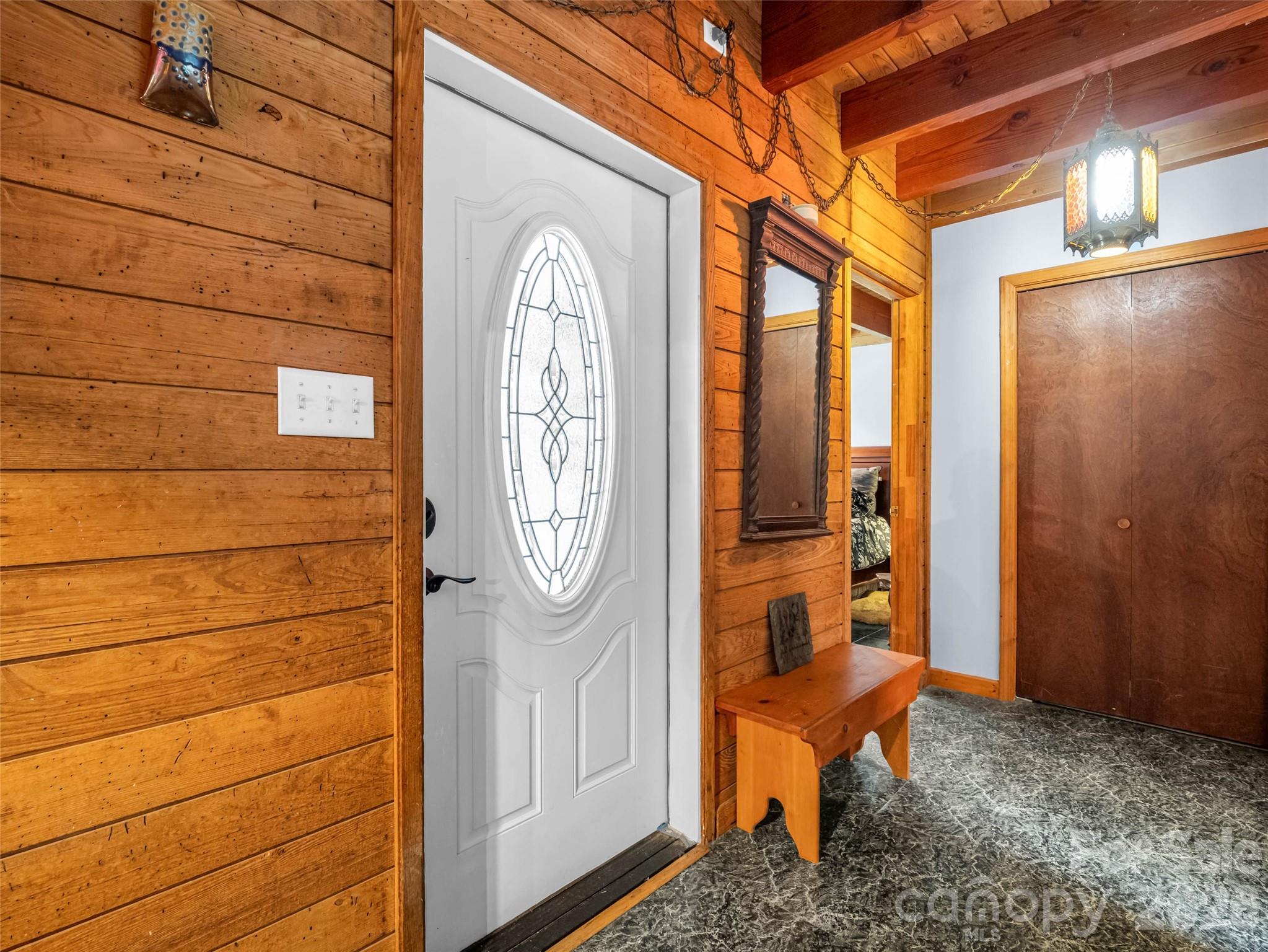 707 Cascade Trail Property Photo 11
