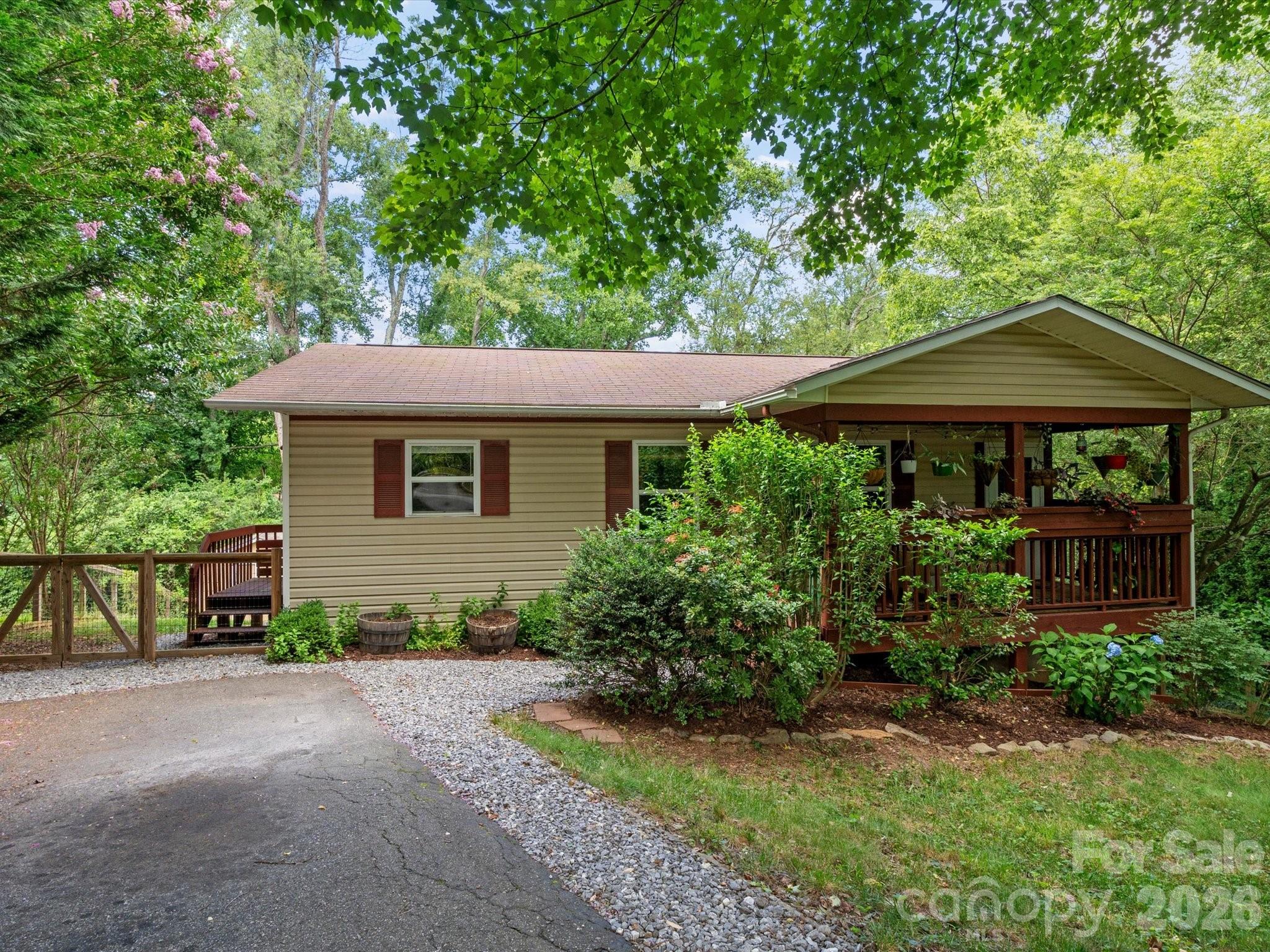 22 Wilson Creek Drive Property Photo 1