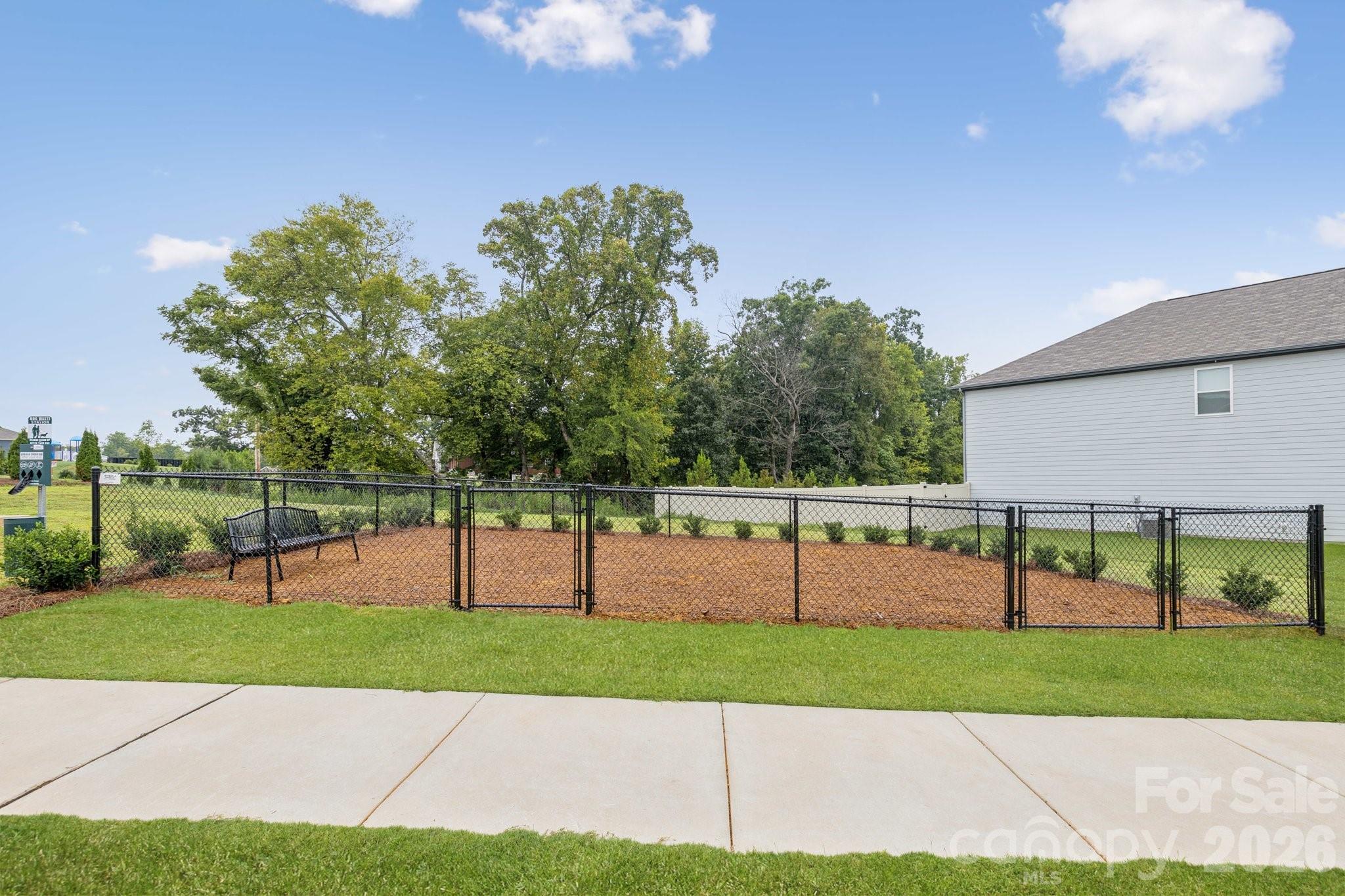 2745 Blue Sky Meadows Drive Property Photo 13