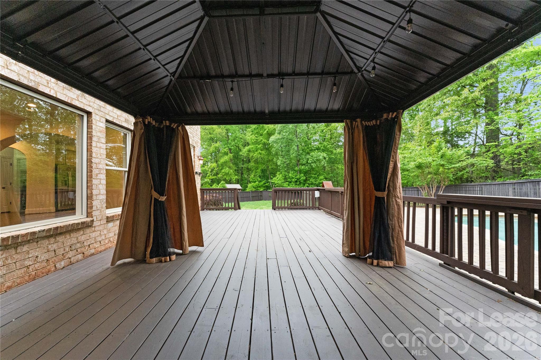 7307 Roseland Avenue Property Photo 7
