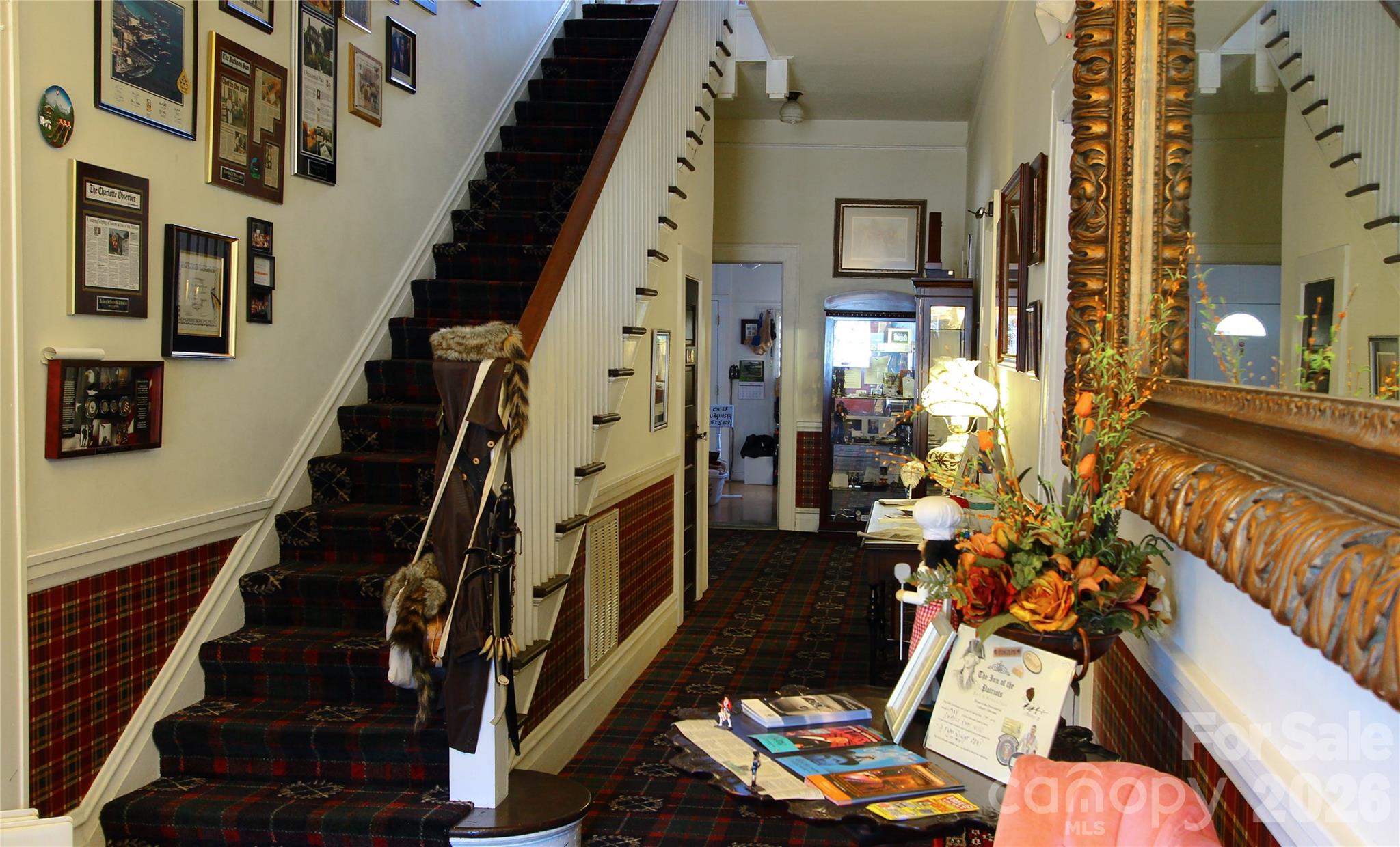 301 Cleveland Avenue Property Photo 4