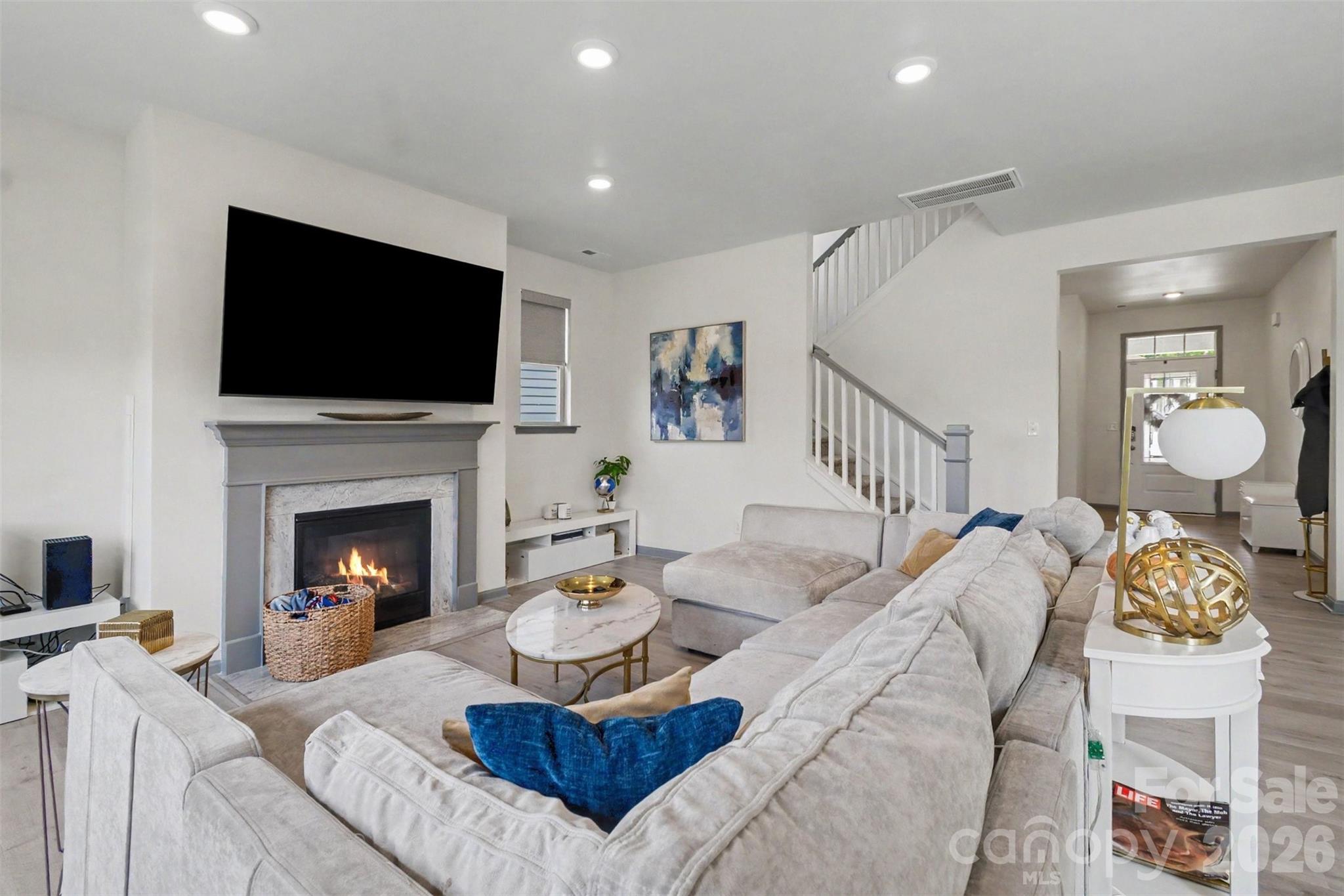 2055 Yearden Lane Property Photo 7