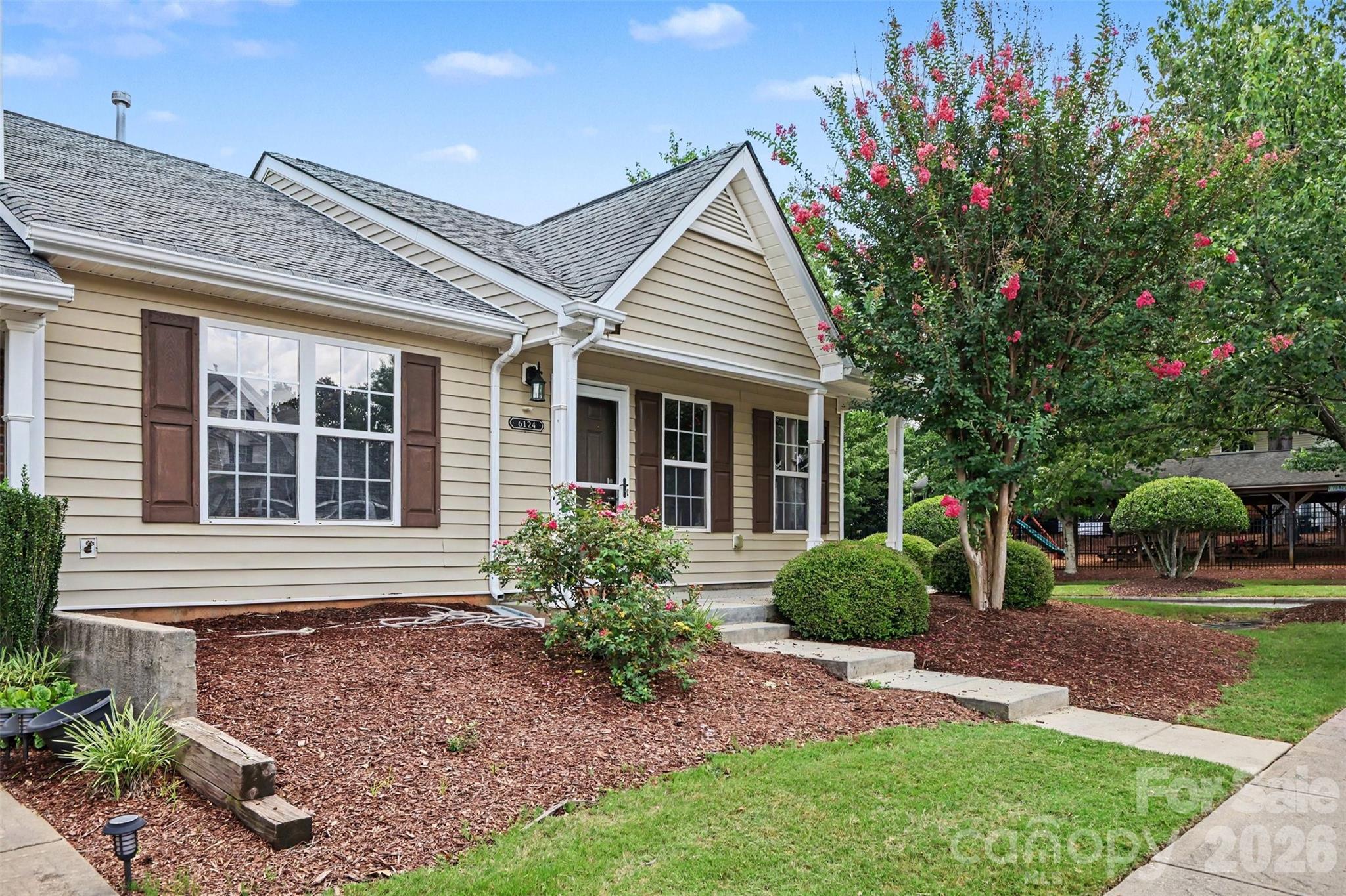 6124 Warrior Avenue Property Photo 3