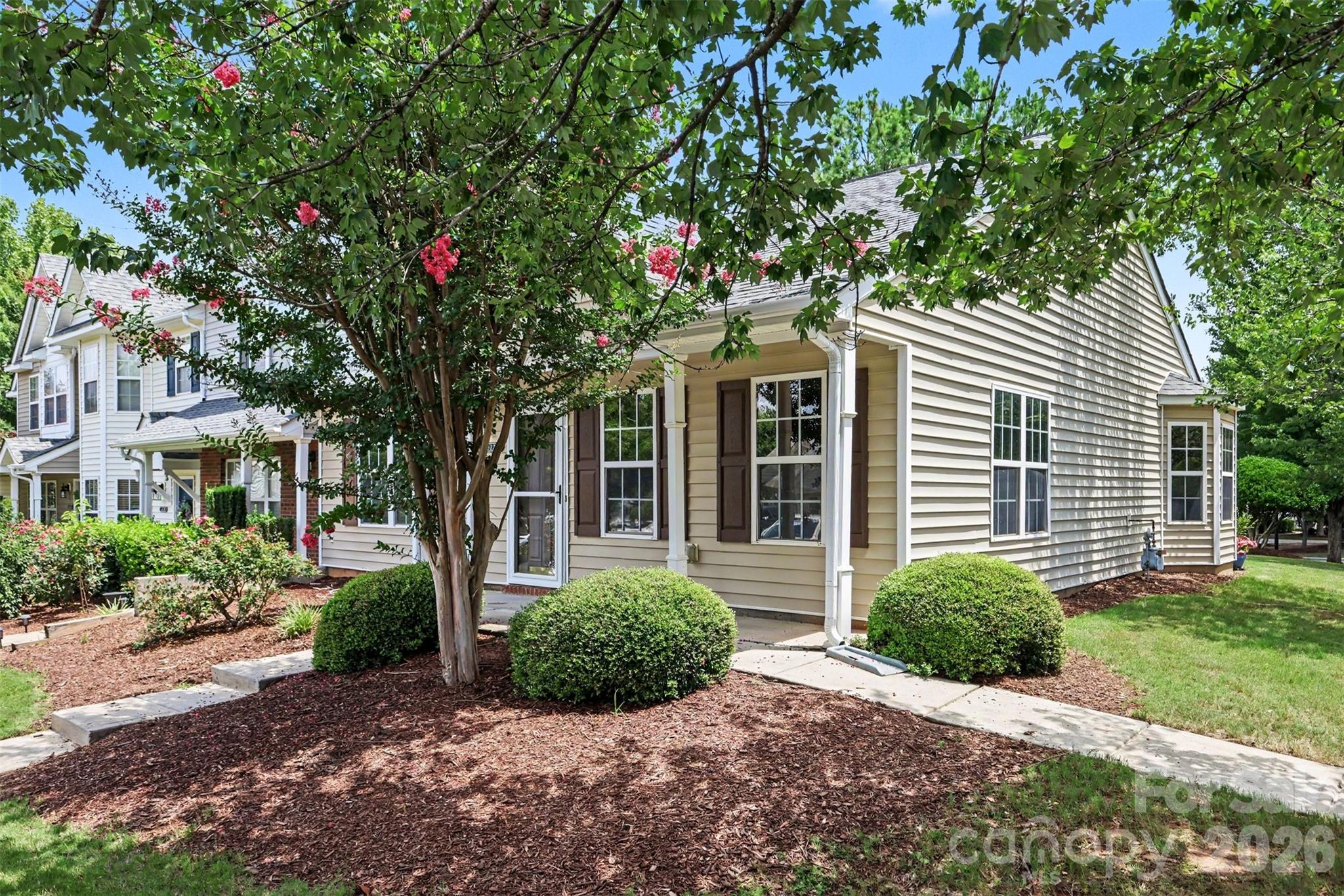 6124 Warrior Avenue Property Photo 4