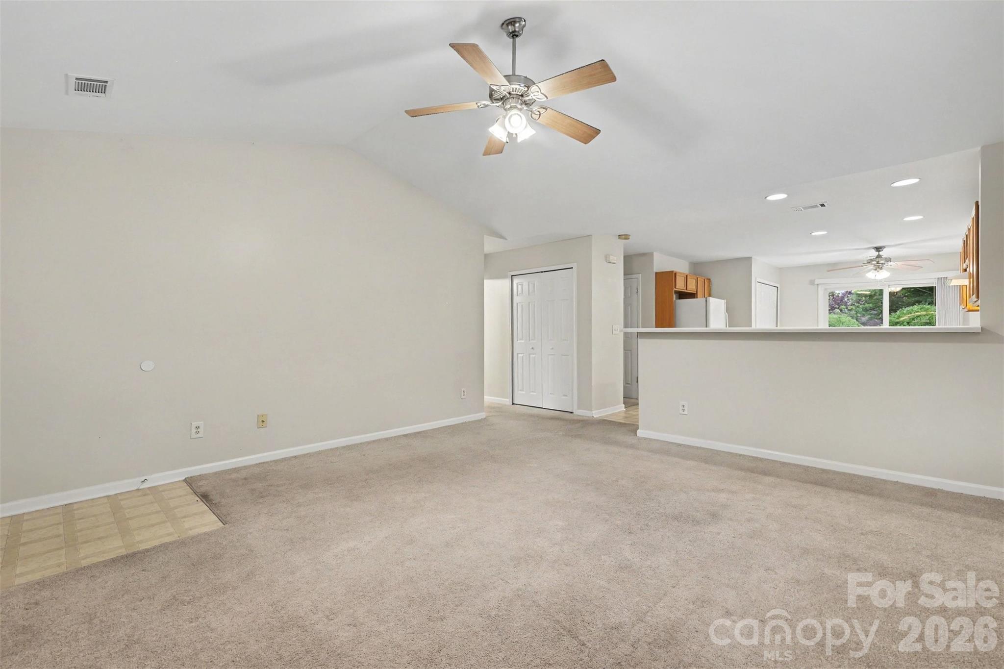 6124 Warrior Avenue Property Photo 8